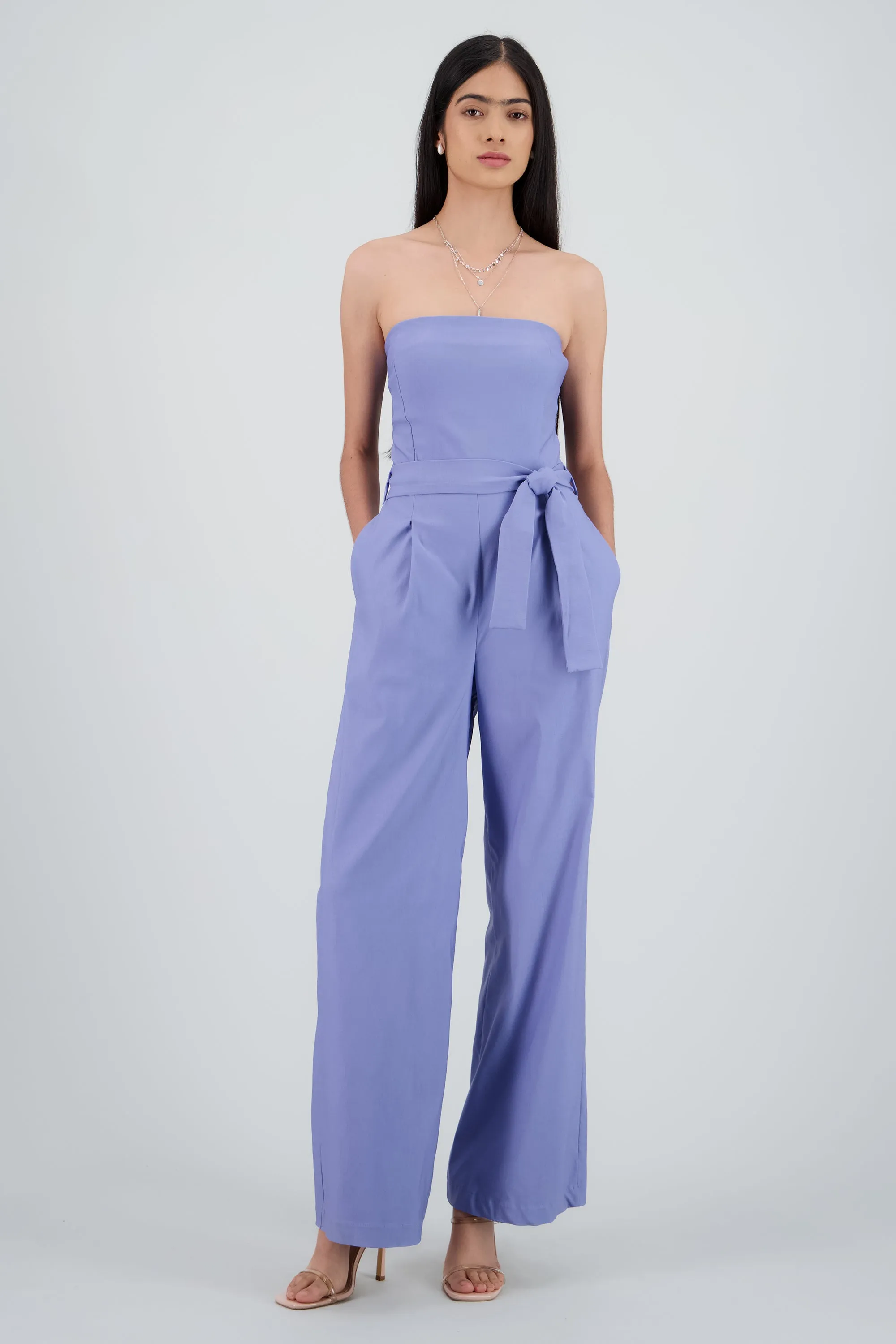 JUMPSUIT STRAPLESS DET CINTURON sold by Shasa