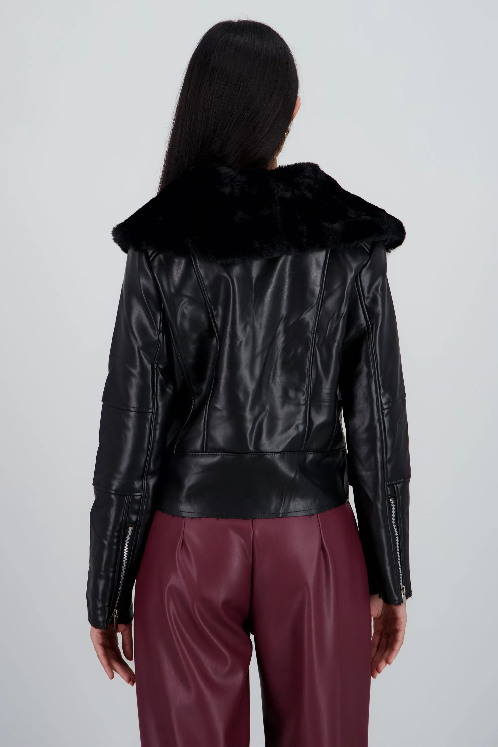 Chamarra pu con cuello de peluche sold by Shasa product image thumbnail 4