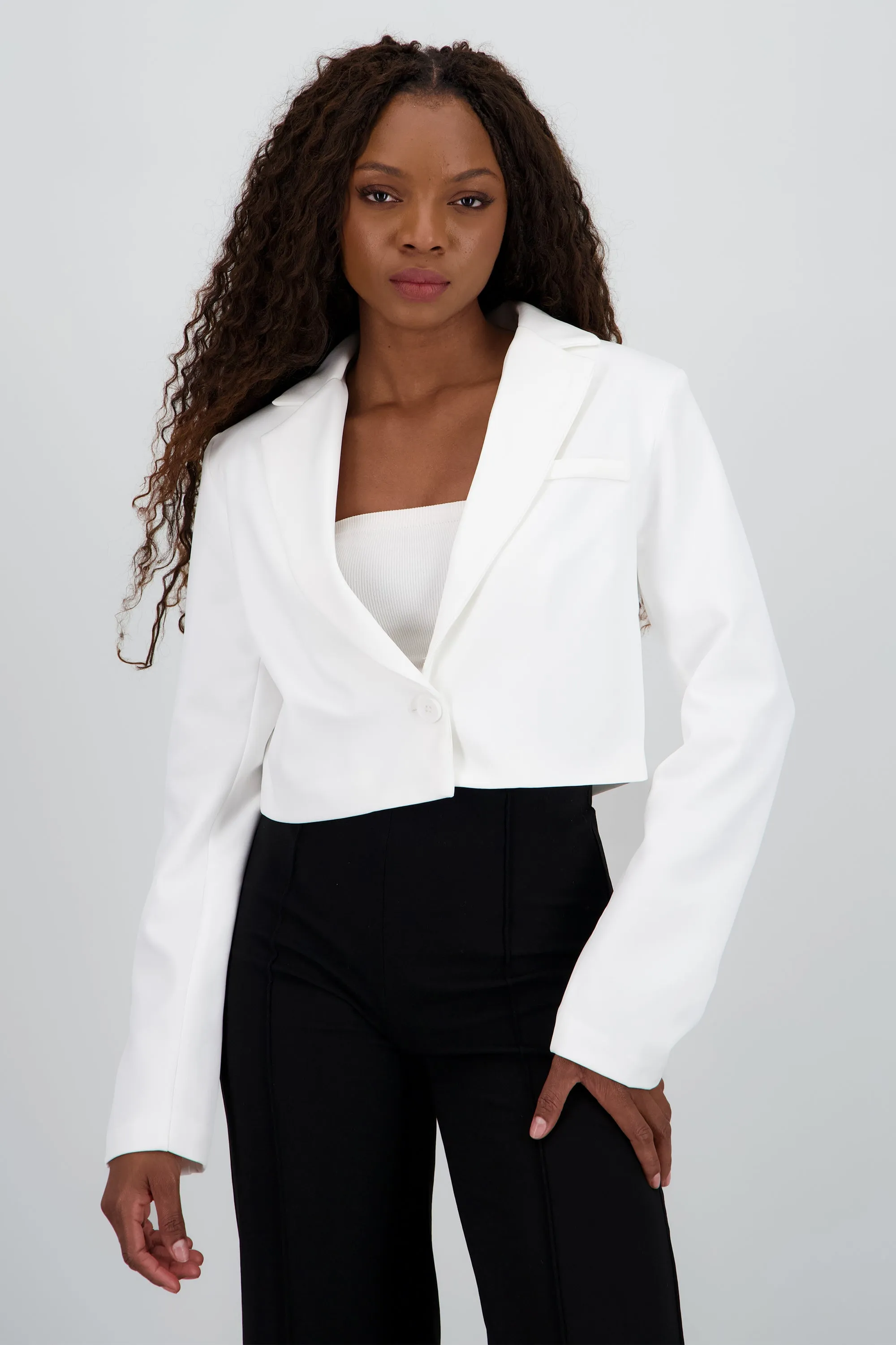 Saco crop detalle solapa sold by Shasa