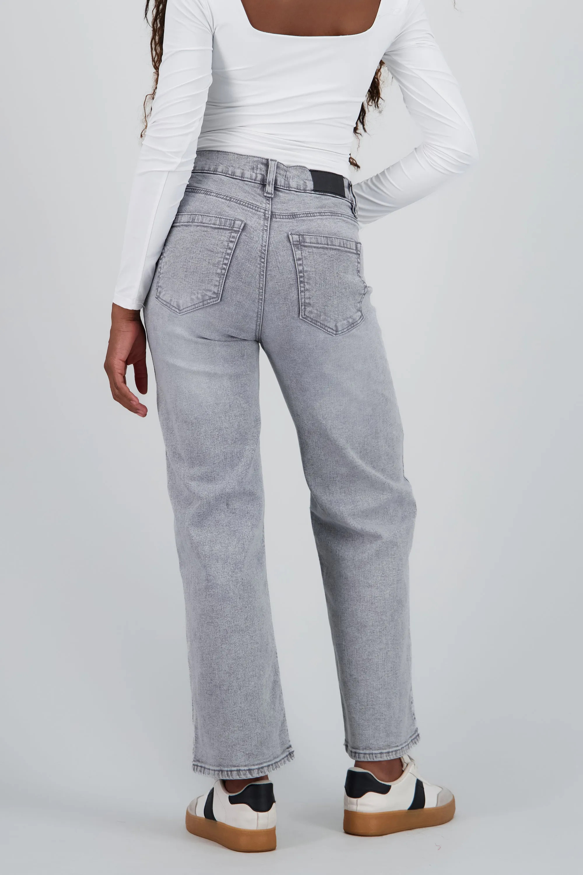 Jeans básicos wide leg sold by Shasa product image thumbnail 4