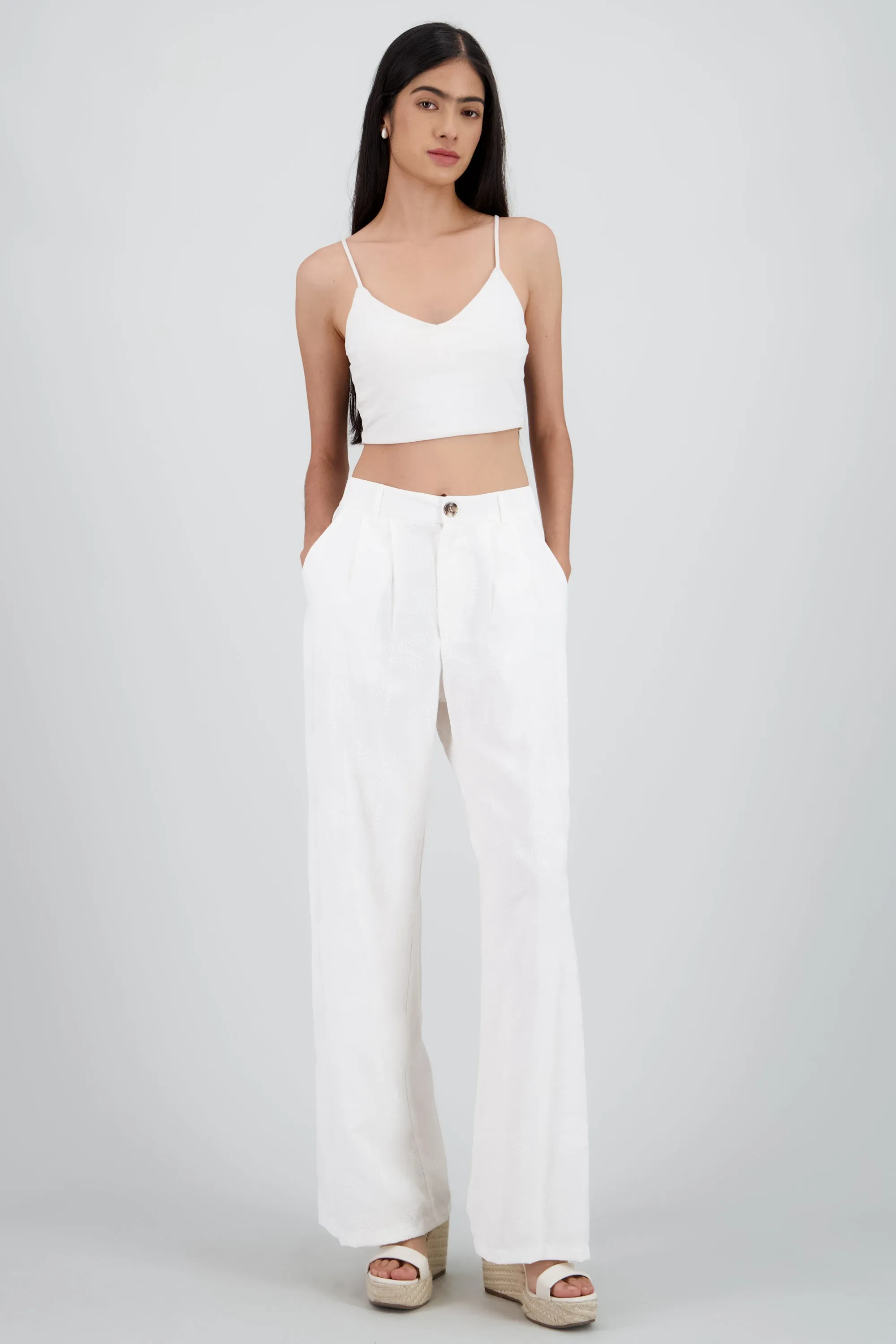 Pantalon recto estampado de palmeras sold by Shasa