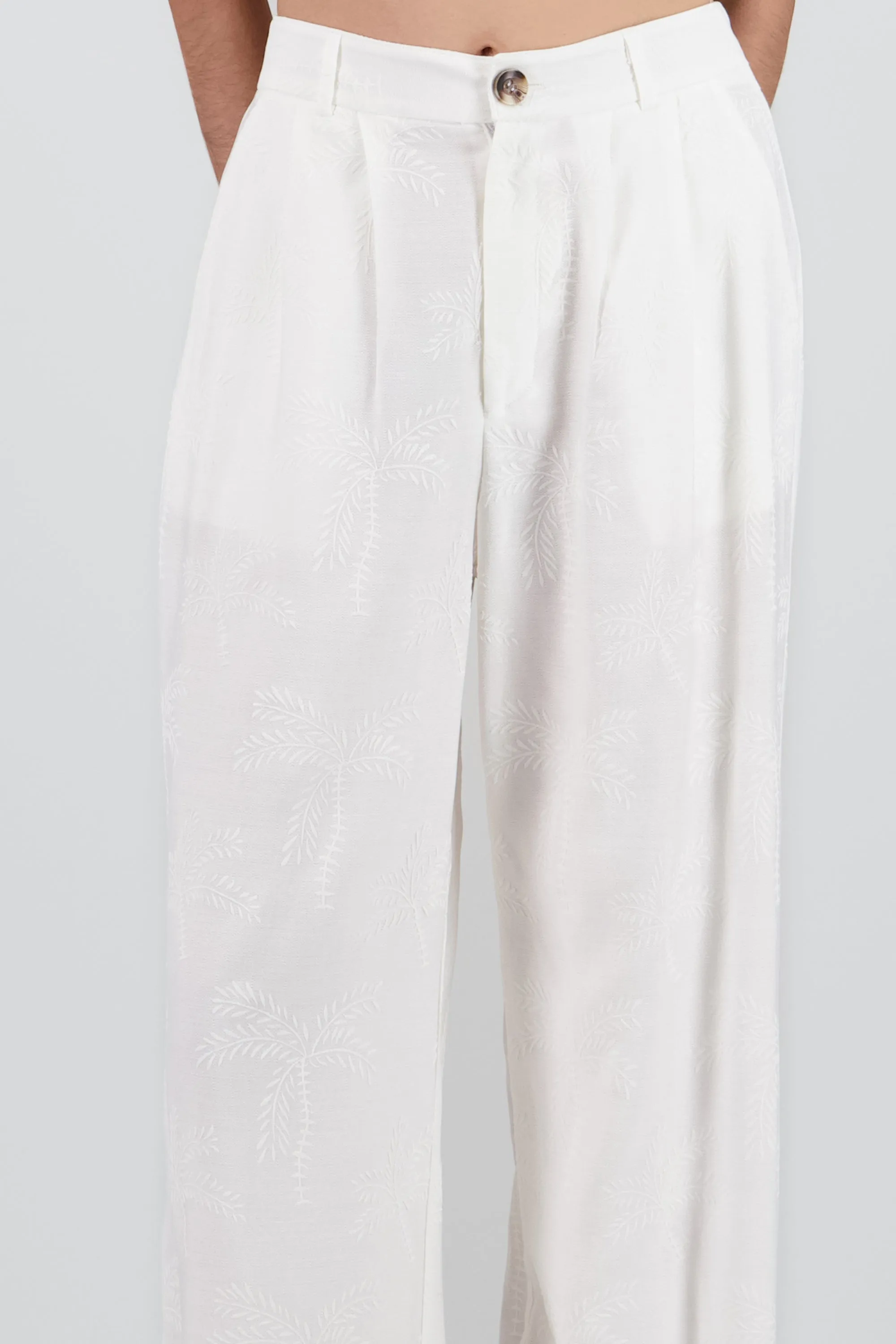 Pantalon recto estampado de palmeras sold by Shasa product image thumbnail 5