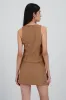 Top sin mangas de suede con detalle de pinzas sold by Shasa
