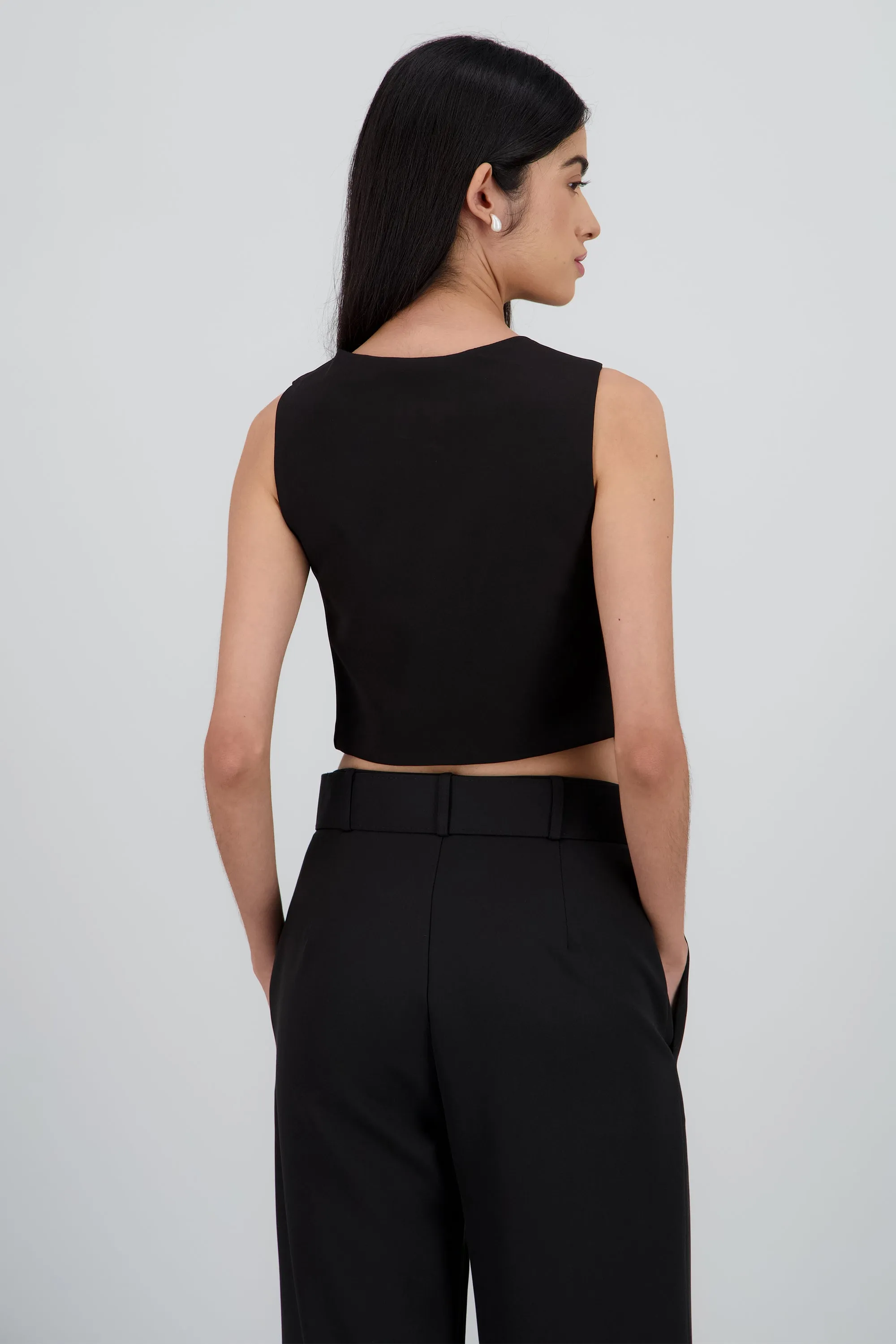 Chaleco con detalles satinados sold by Shasa product image thumbnail 4