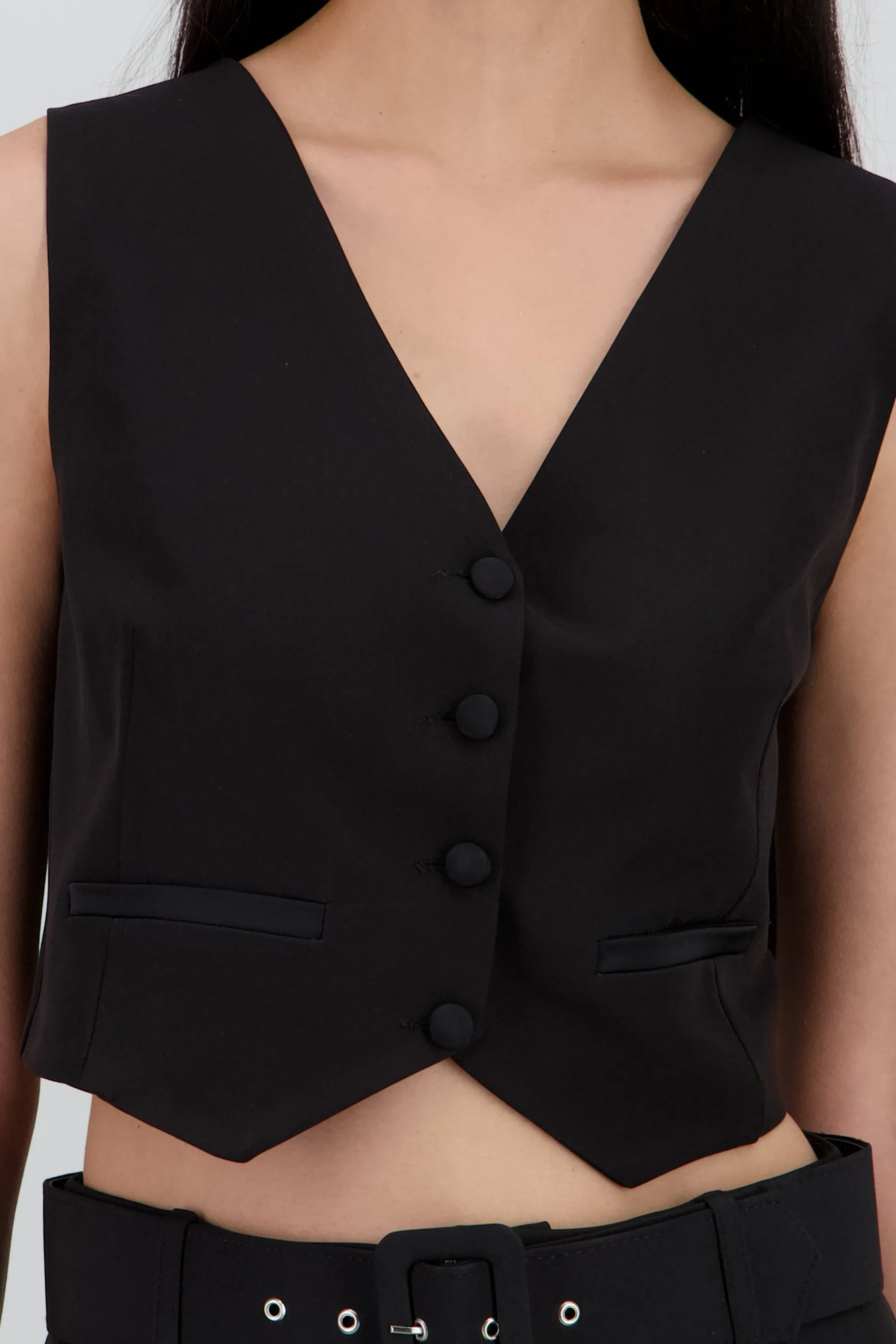 Chaleco con detalles satinados sold by Shasa product image thumbnail 5