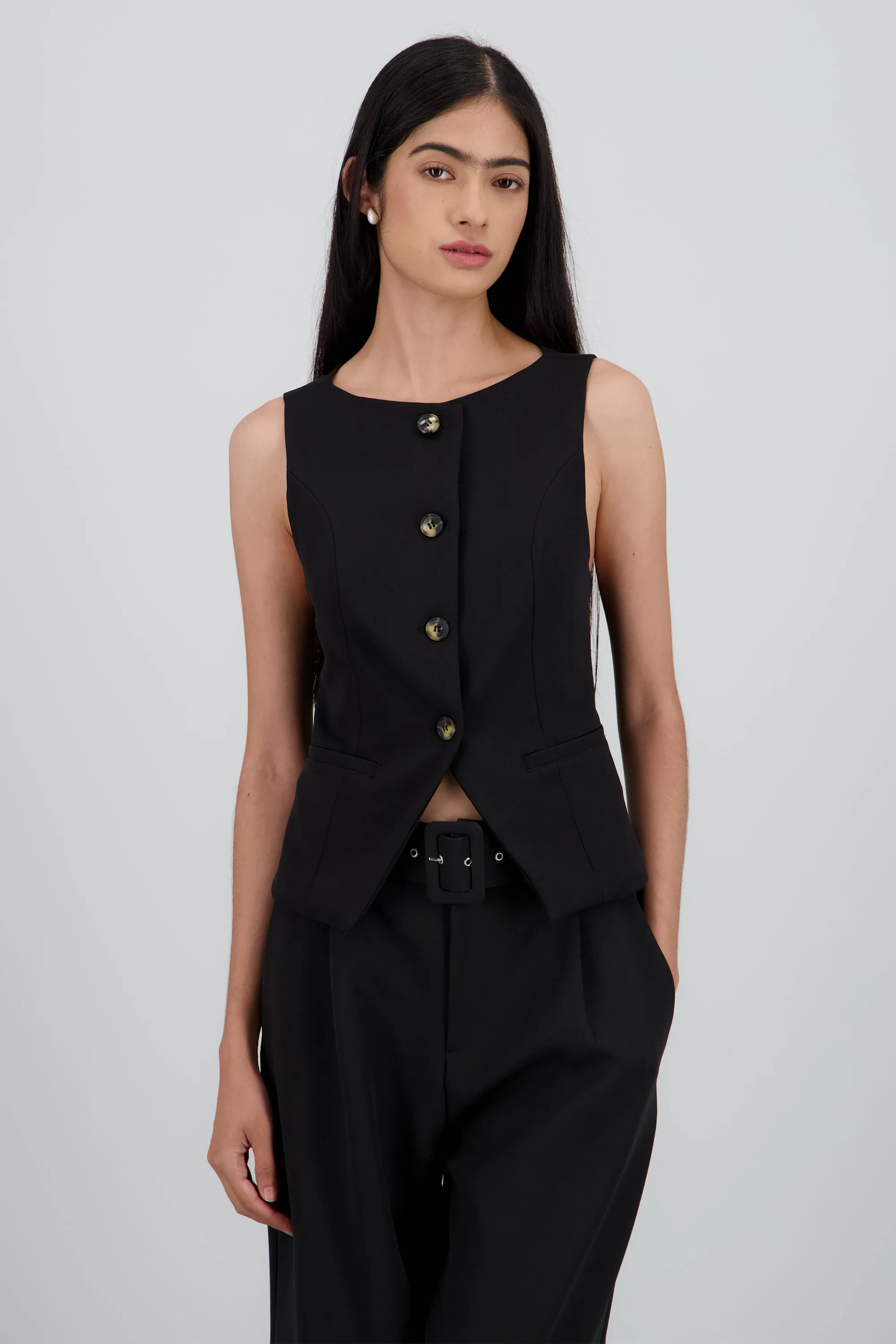 Chaleco botones cuello redondo sold by Shasa product image thumbnail 2