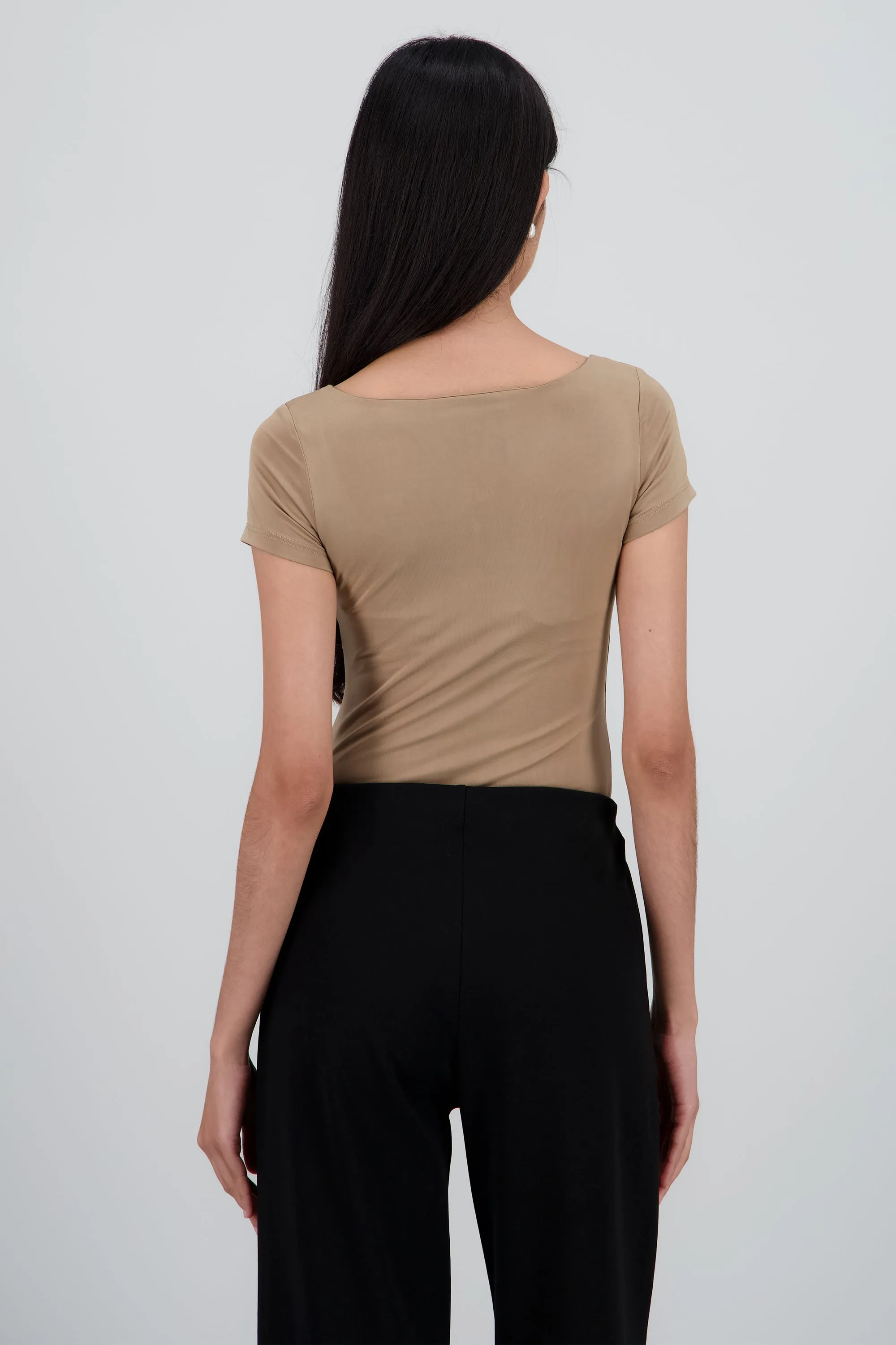 Body manga corta escote cuadrado sold by Shasa product image thumbnail 3