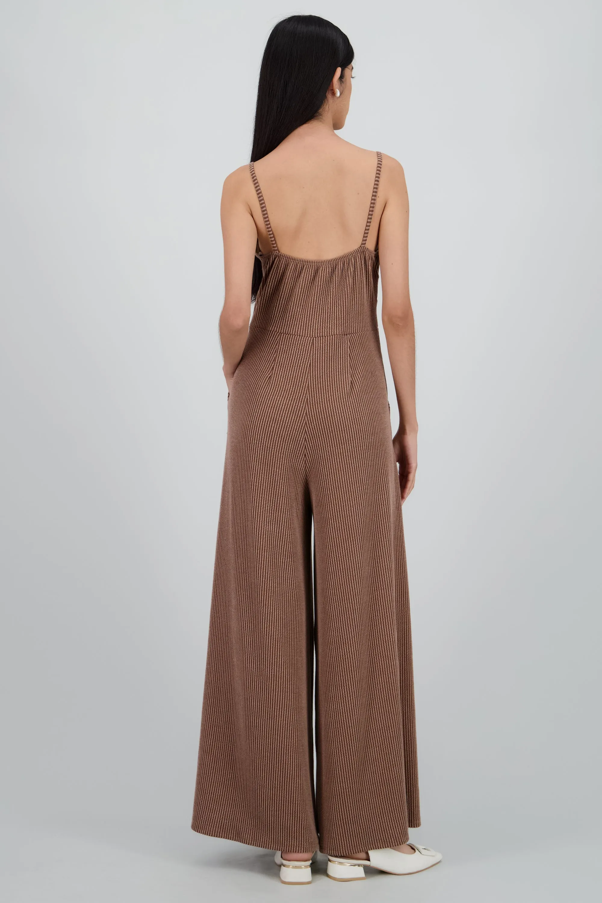 Jumpuit tirantes detalle textura sold by Shasa product image thumbnail 4