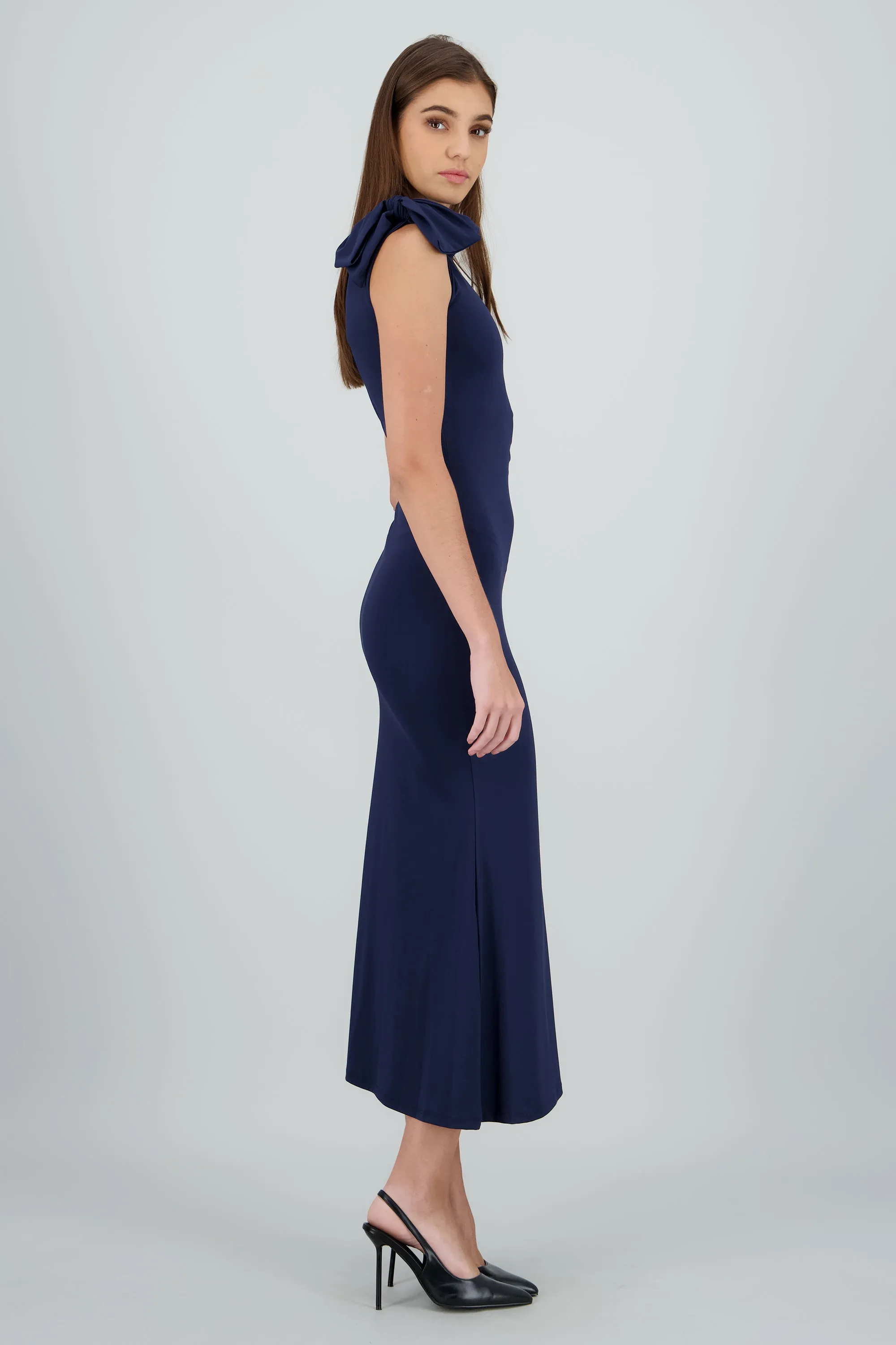 Vestido moño hombro sold by Shasa product image thumbnail 3