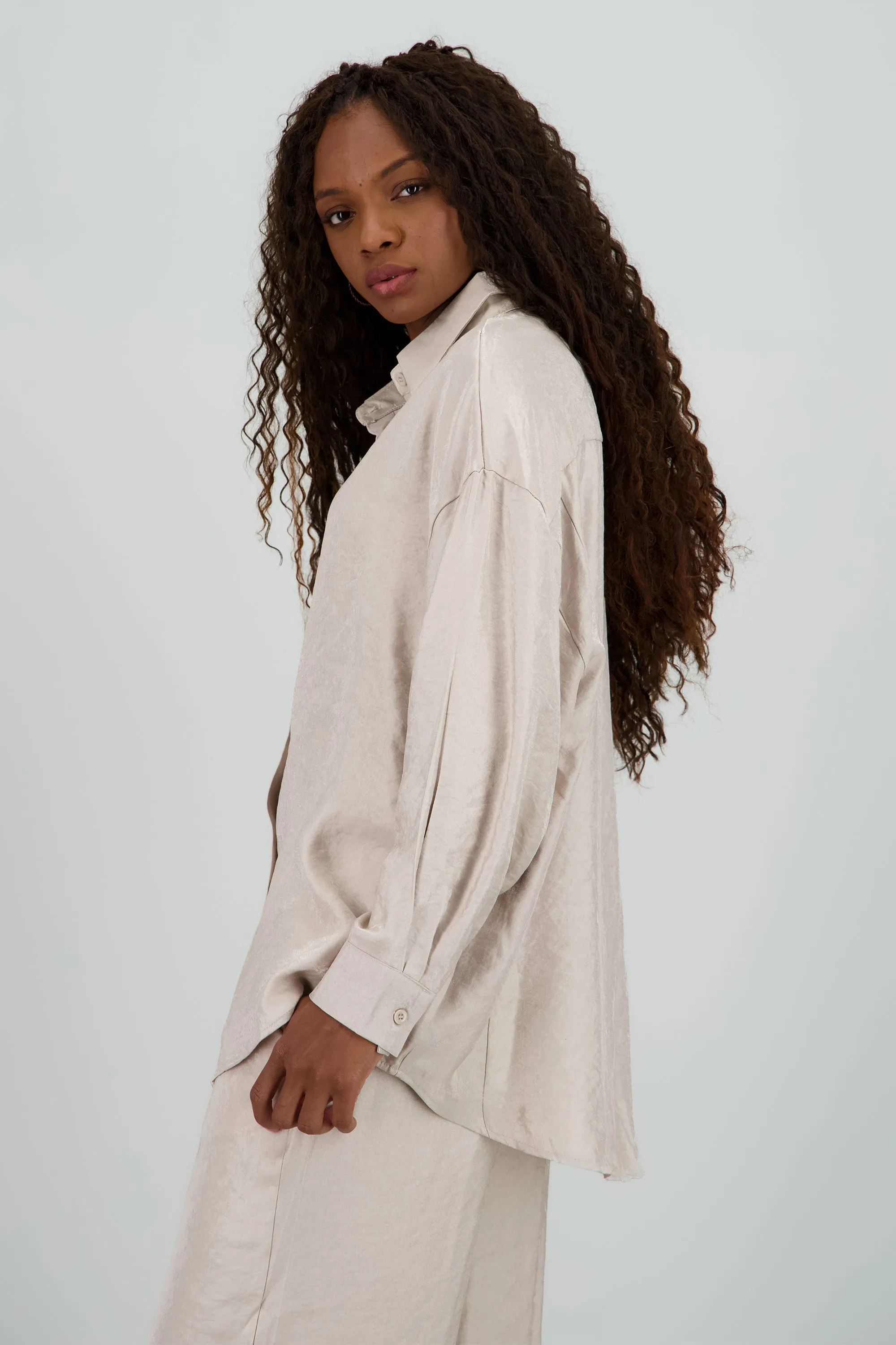 Camisa manga larga detalle satinada botones sold by Shasa product image thumbnail 3