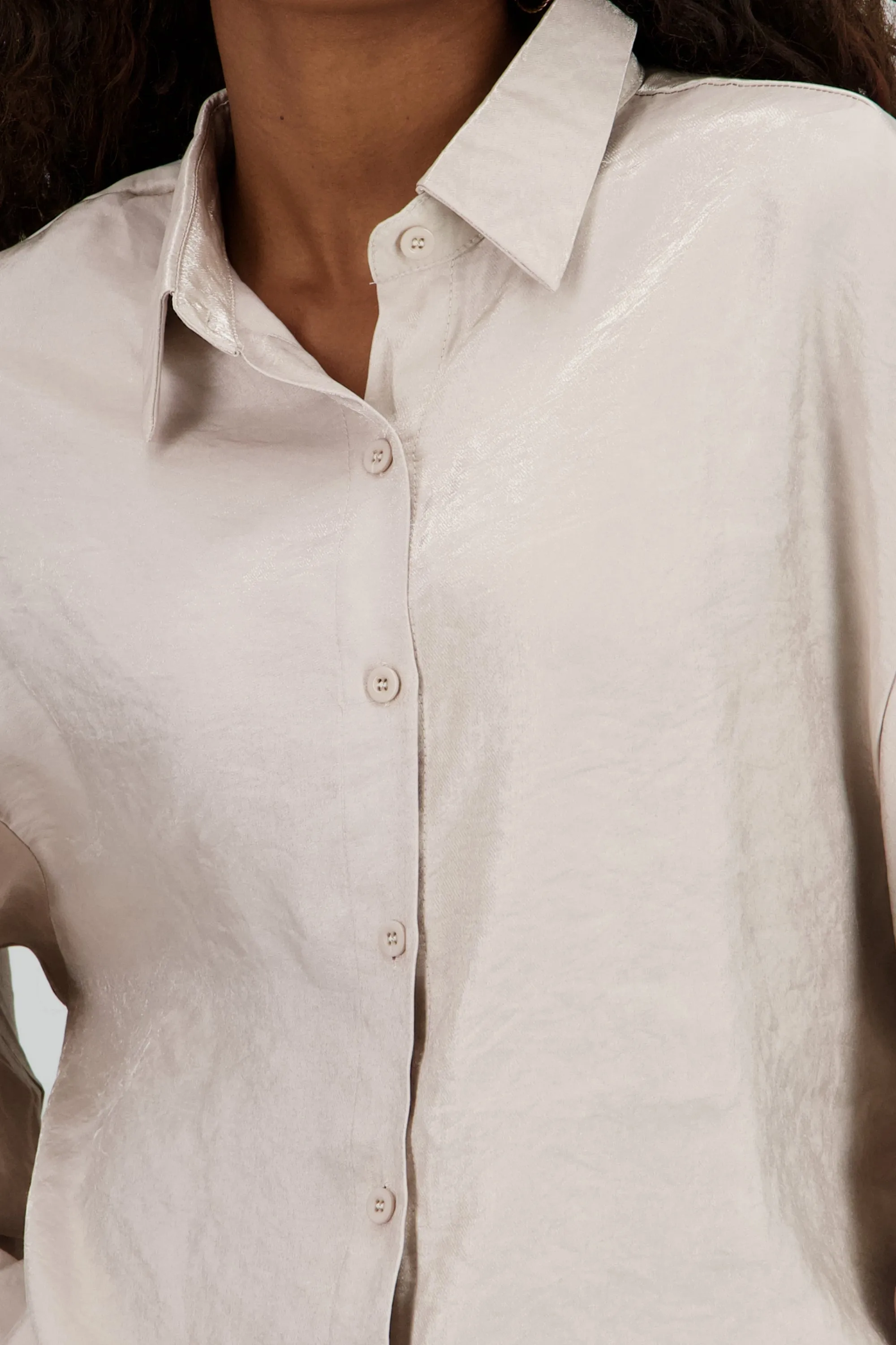 Camisa manga larga detalle satinada botones sold by Shasa product image thumbnail 5