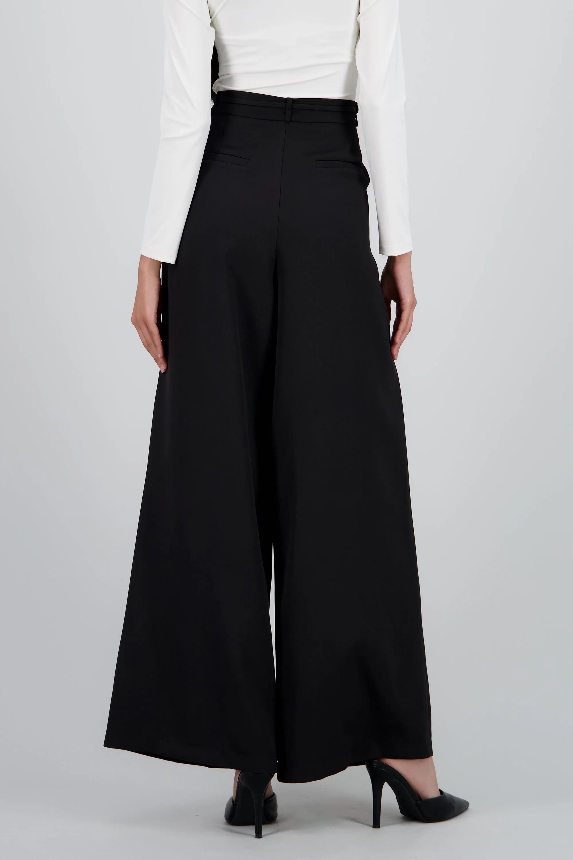 Pantalon amplio liso detalle cinturon sold by Shasa product image thumbnail 4