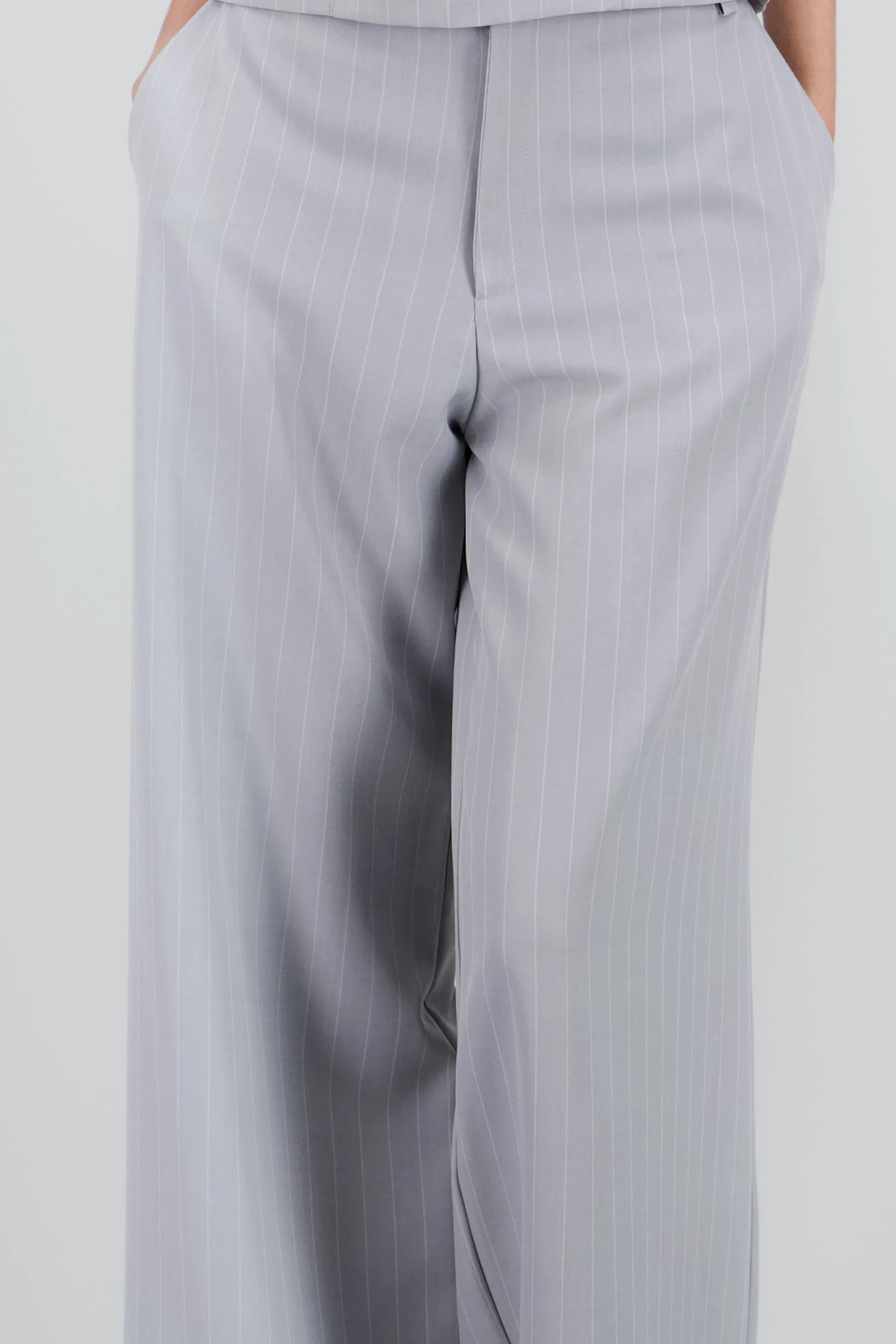 Pantalon recto sastreado detalle rayas sold by Shasa product image thumbnail 5