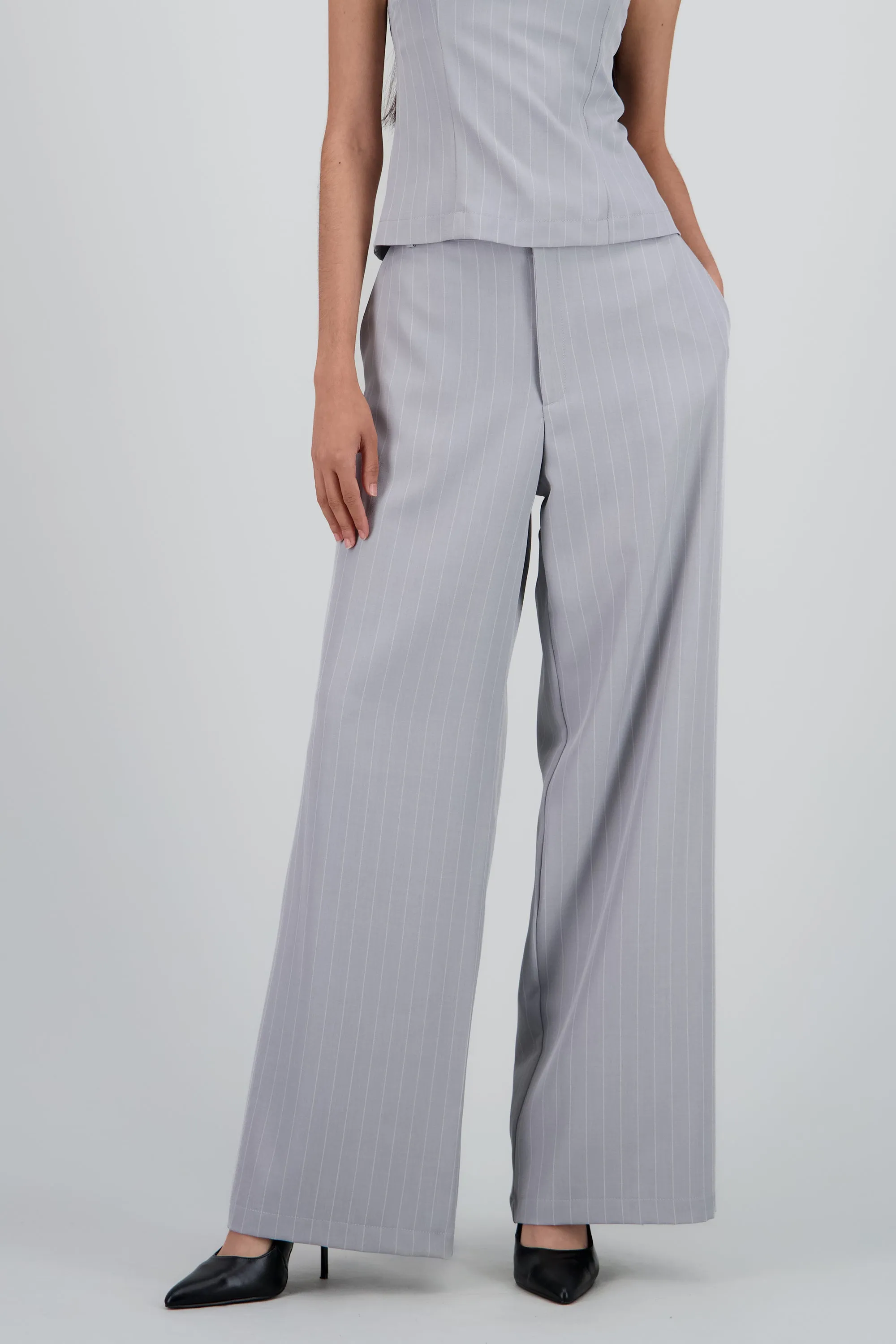 Pantalon recto sastreado detalle rayas sold by Shasa product image thumbnail 2