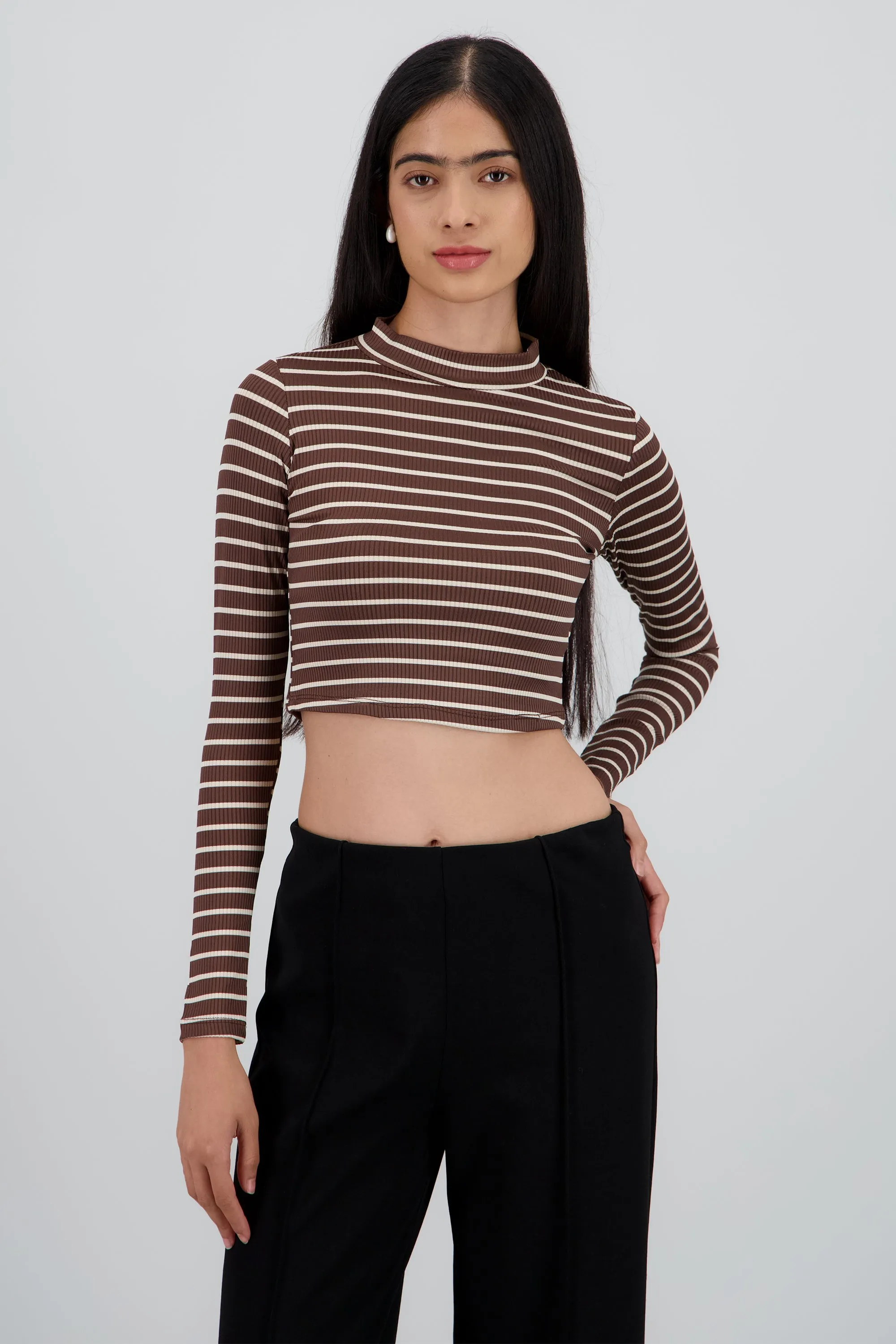 Top de rayas manga larga cuello alto sold by Shasa