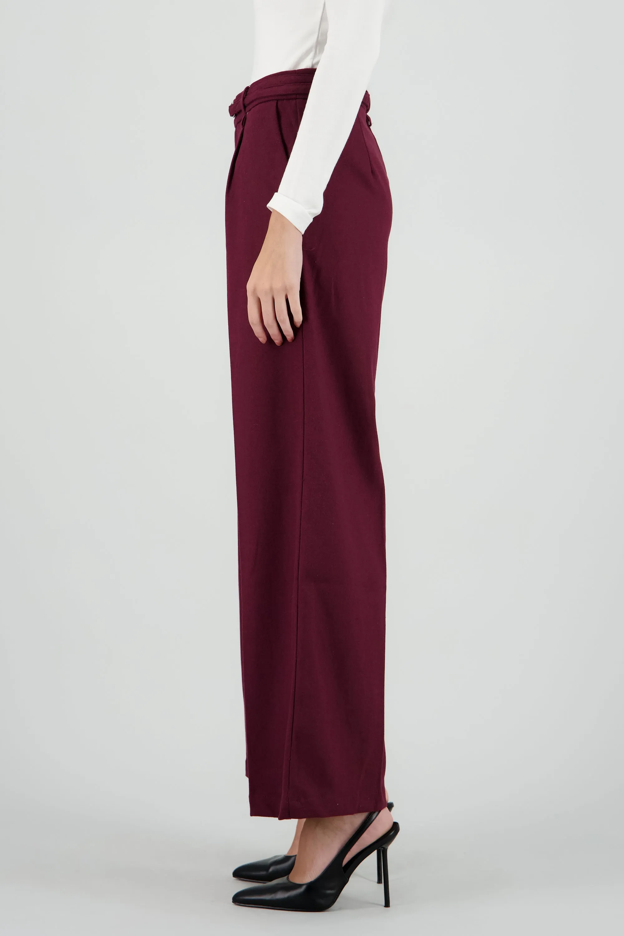 Pantalon amplio detalle pinzas lazo sold by Shasa product image thumbnail 3