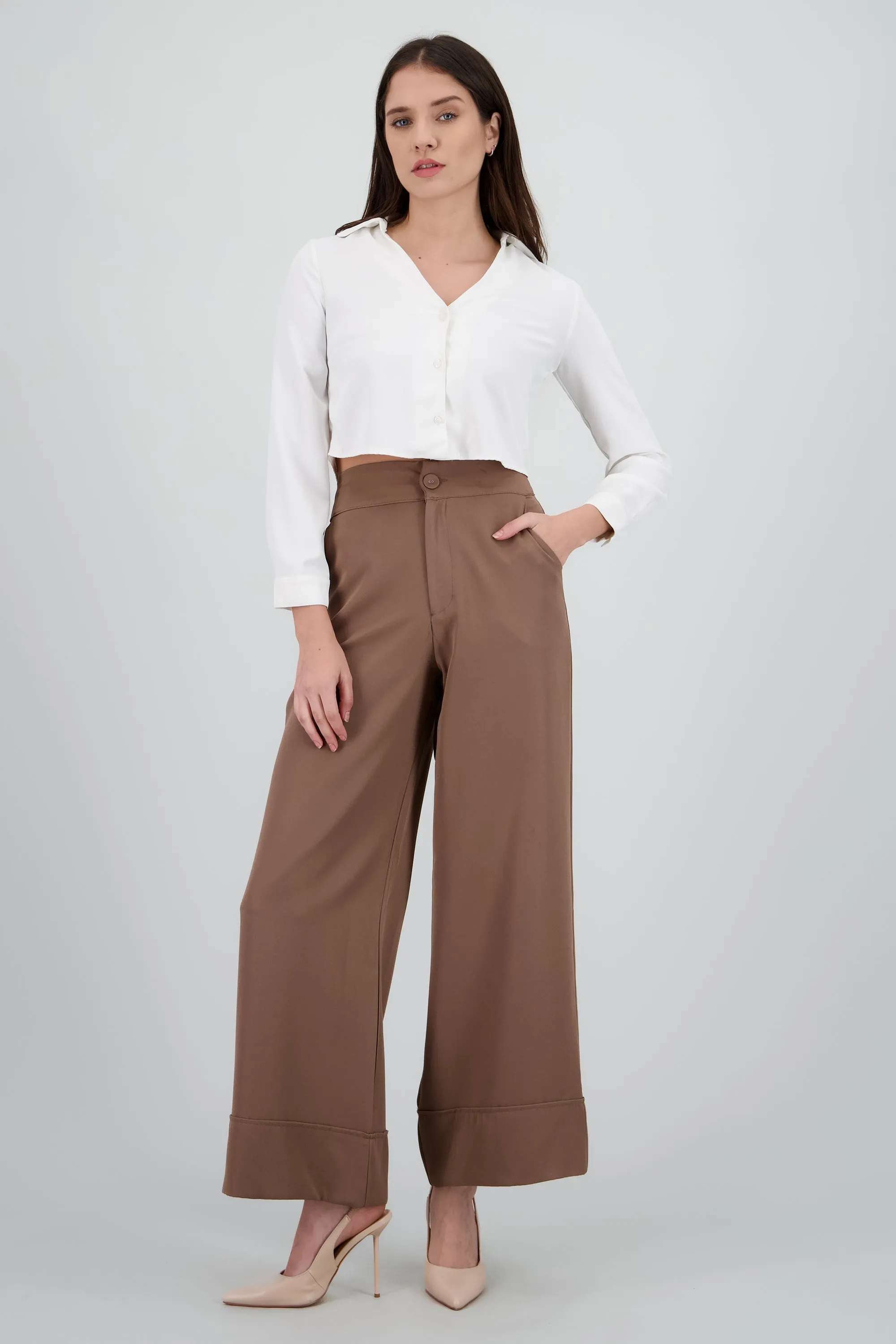 Pantalon high waisted valenciana amplia sold by Shasa