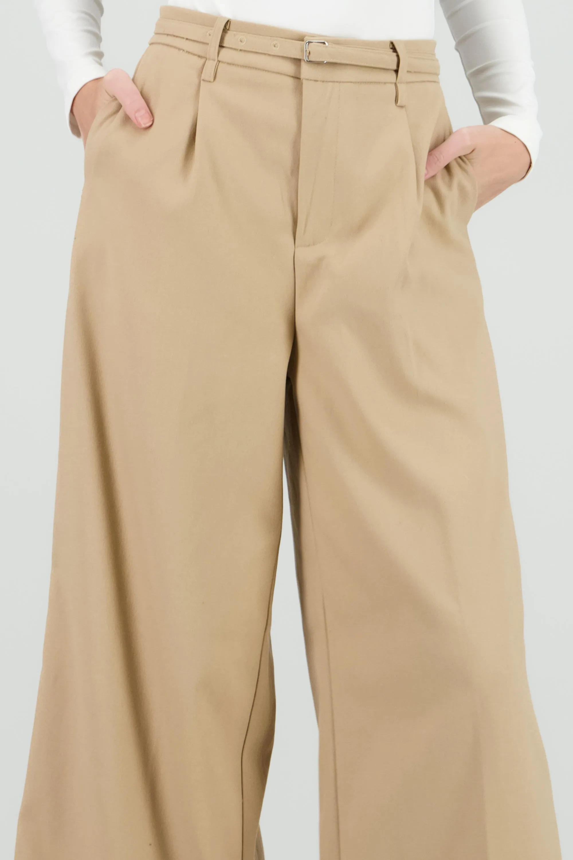 Pantalon amplio detalle pinzas lazo sold by Shasa product image thumbnail 5