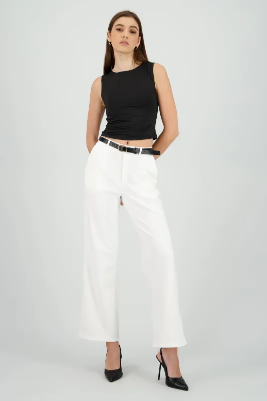 Pantalon estilo recto con cinturon sold by Shasa