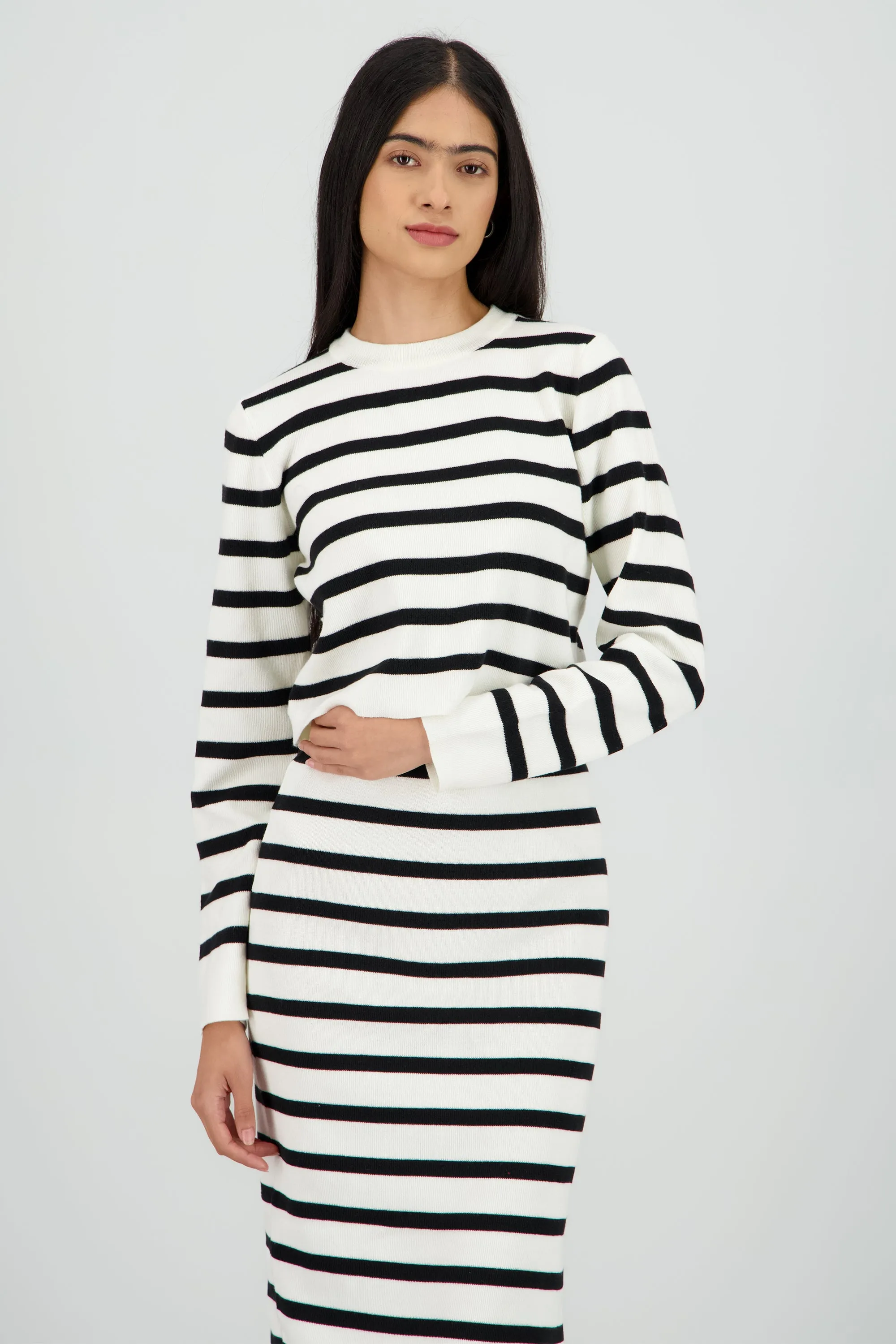 Sueter rayas crop sold by Shasa product image thumbnail 2