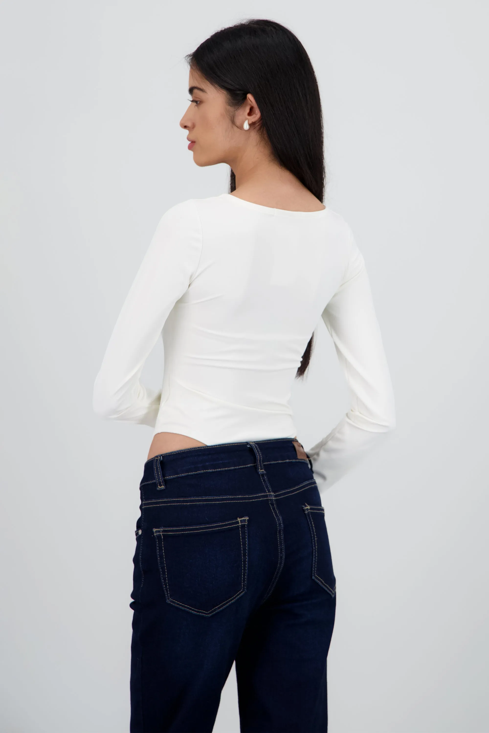 Body escote cuadrado manga larga sold by Shasa product image thumbnail 4