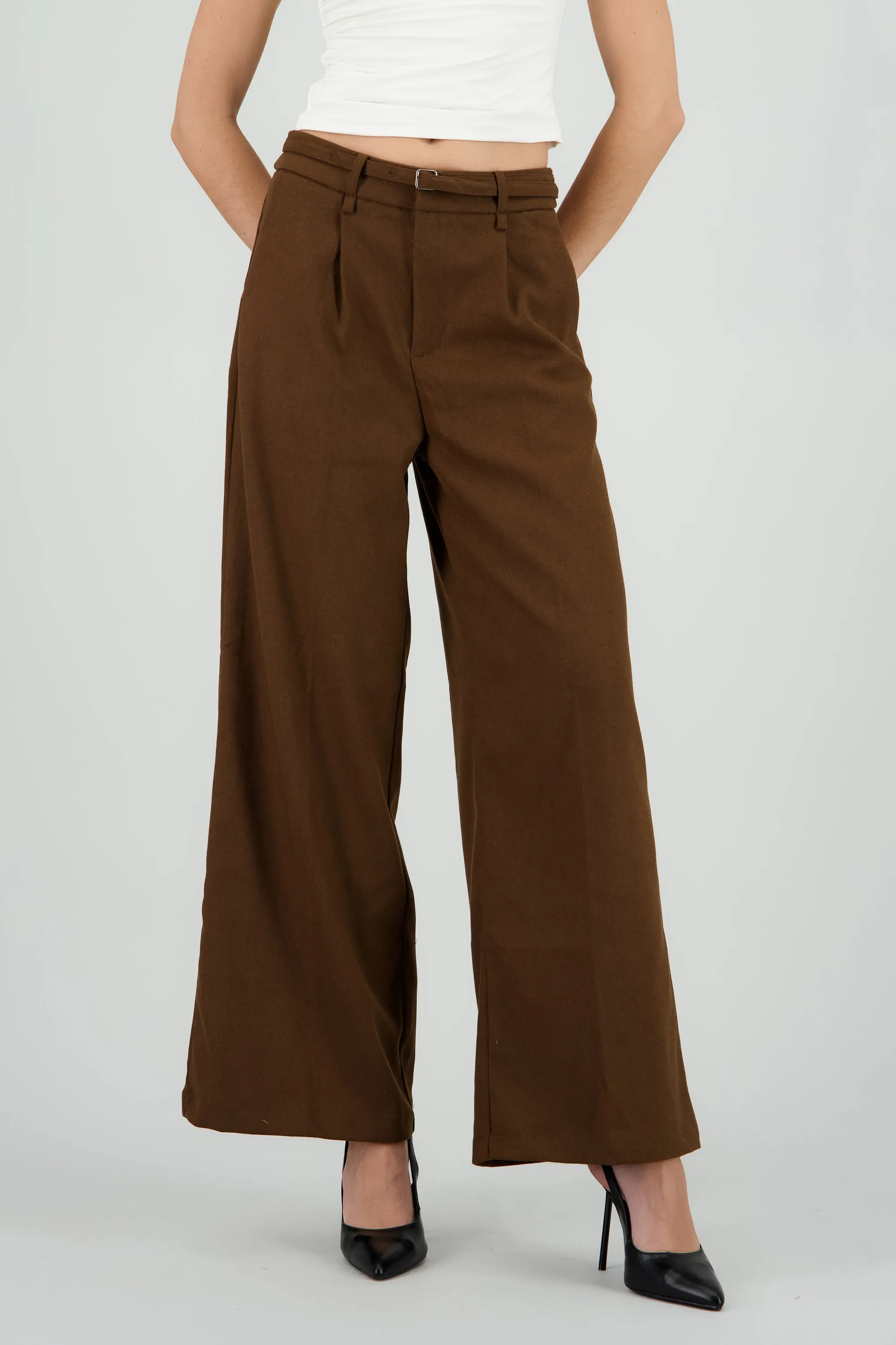 Pantalon amplio detalle pinzas lazo sold by Shasa product image thumbnail 2