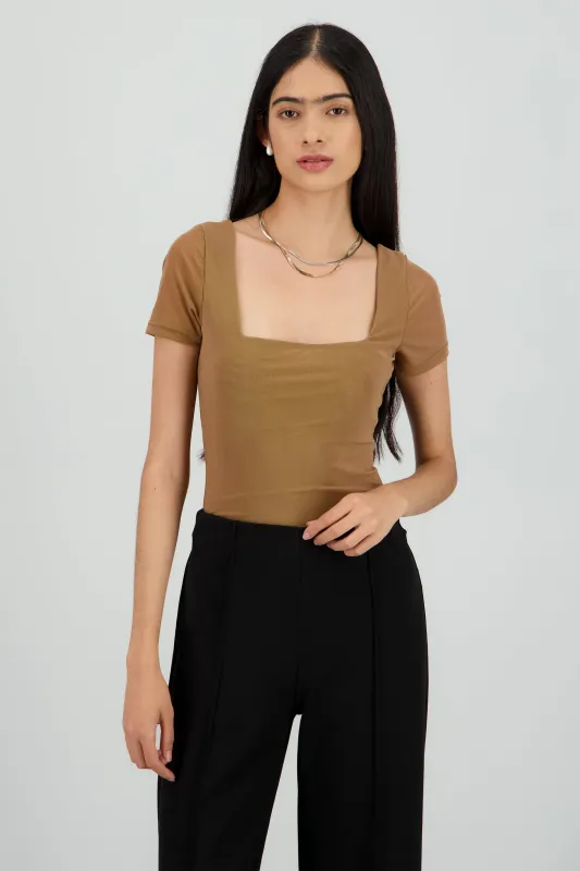 BODYSUIT ESCOTE CUADRADO MANGA CORTA sold by Shasa