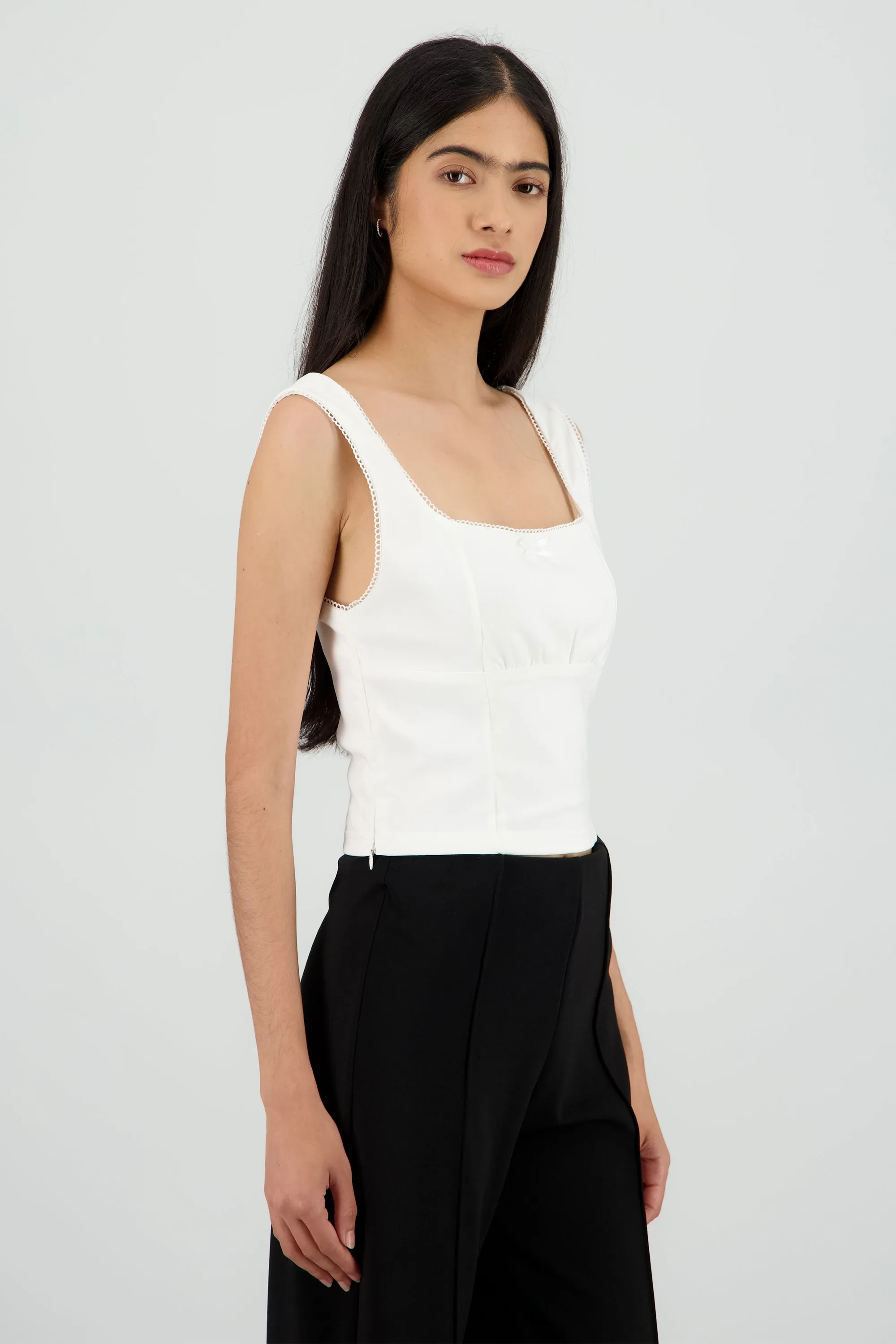 TOP ESC CUADRADO SIN MANGA sold by Shasa product image thumbnail 3