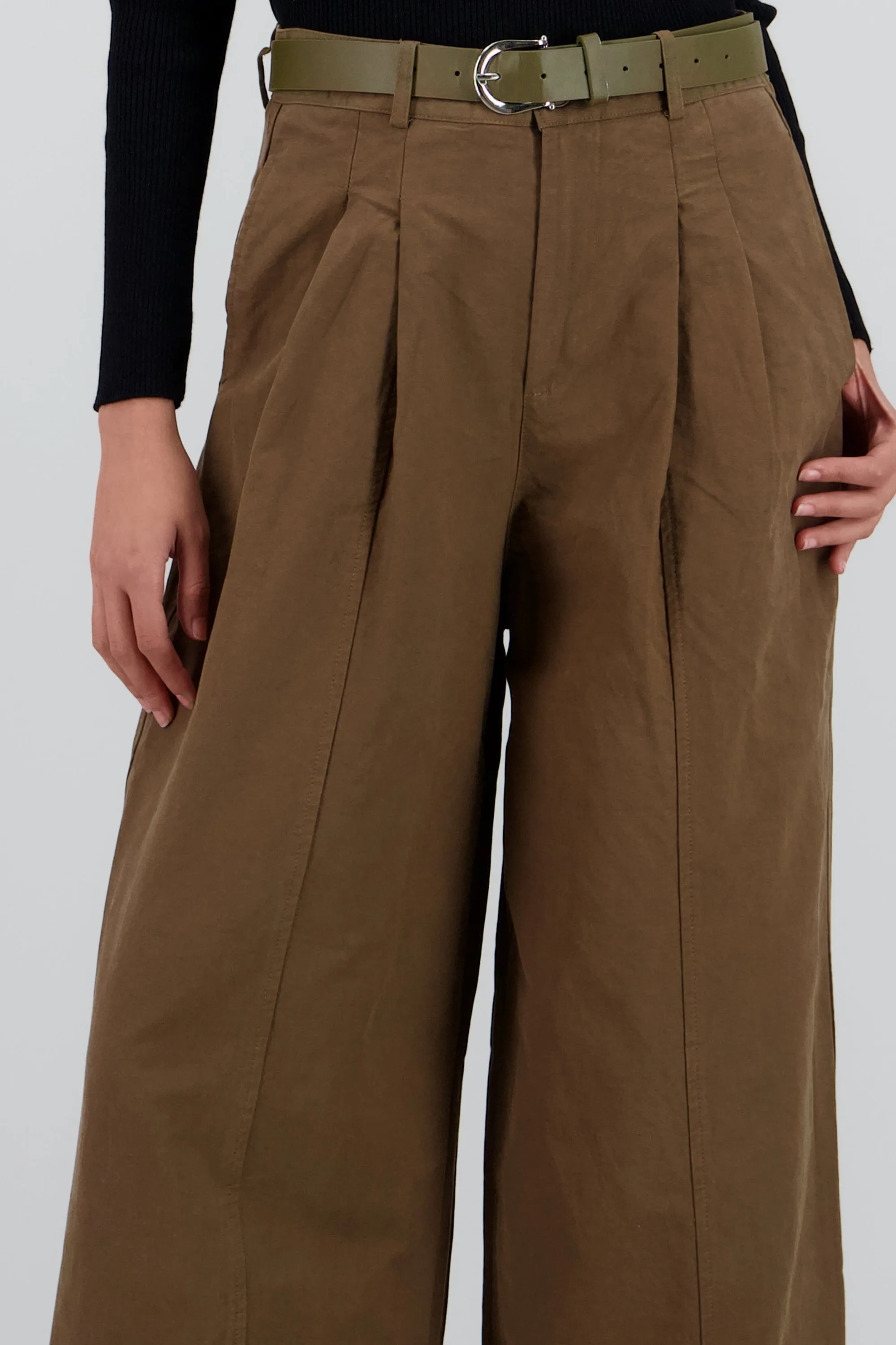 Pantalon amplio con cinturon sold by Shasa product image thumbnail 5
