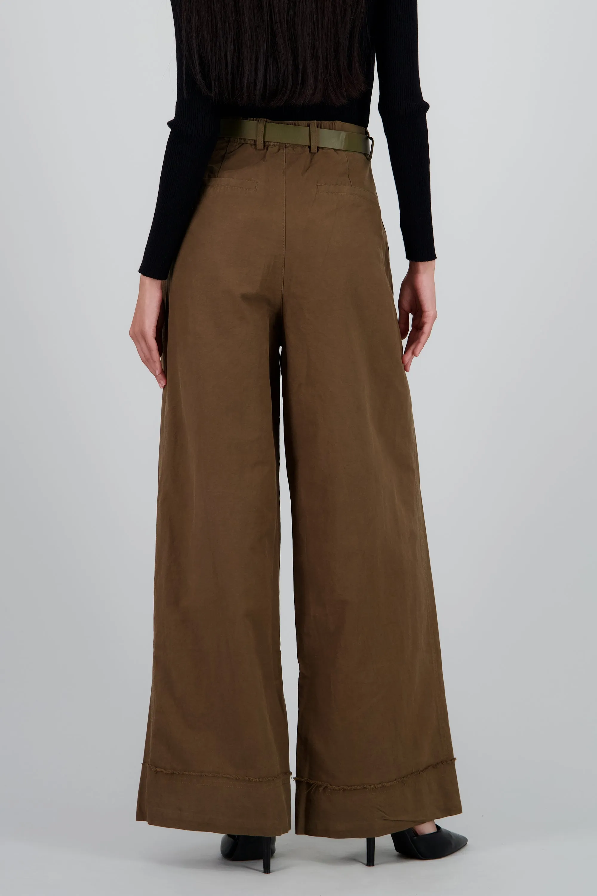 Pantalon amplio con cinturon sold by Shasa product image thumbnail 4