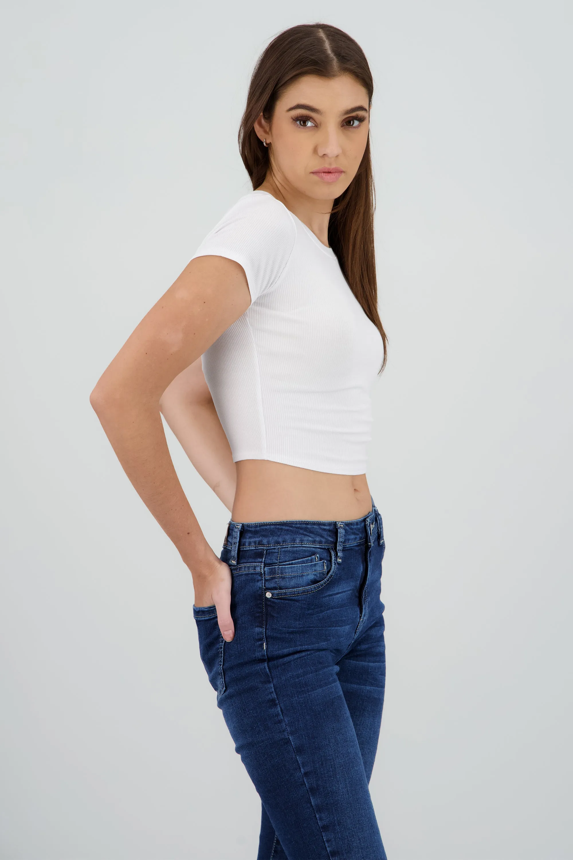 Top escote redondo manga corta sold by Shasa product image thumbnail 3