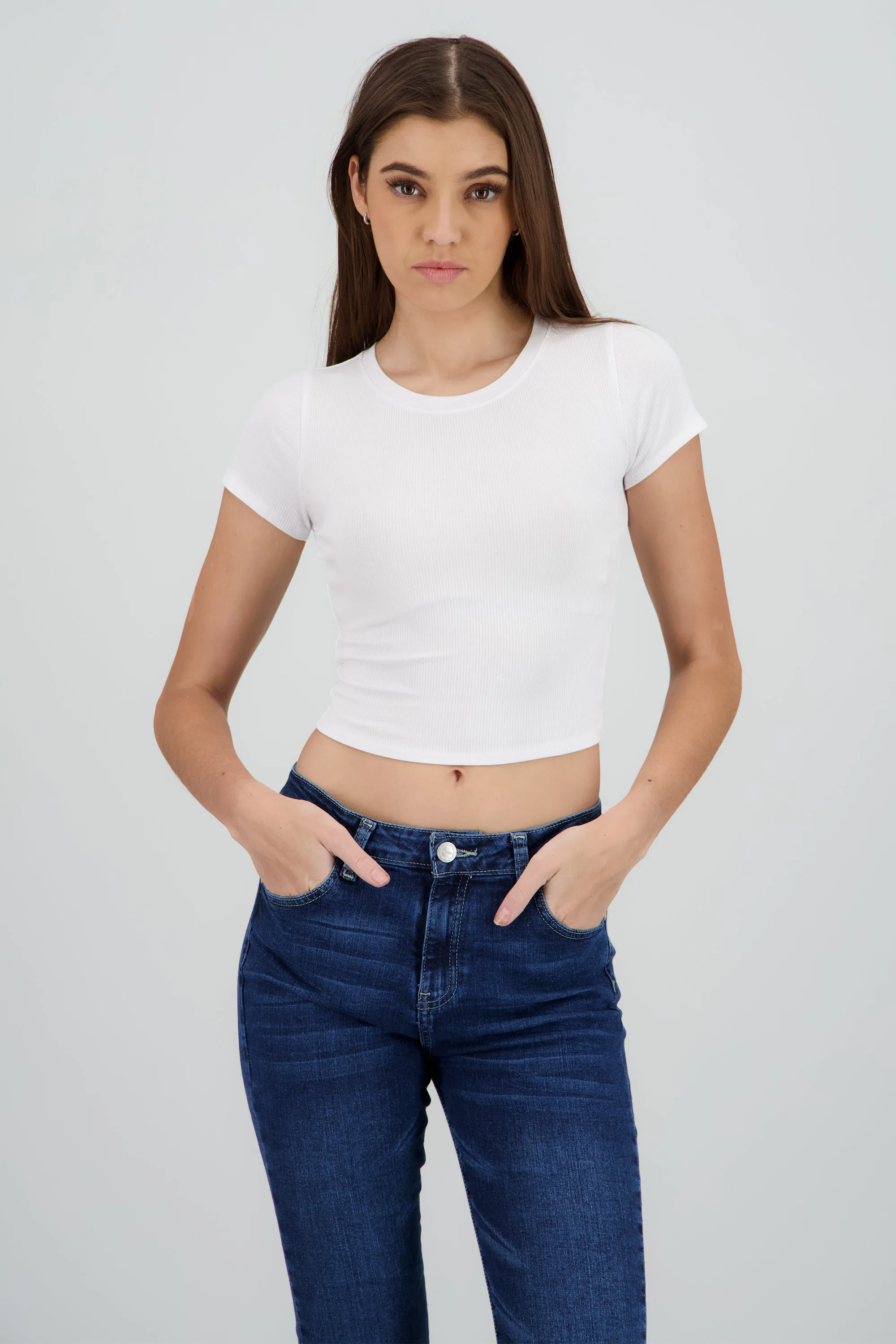 Top escote redondo manga corta sold by Shasa