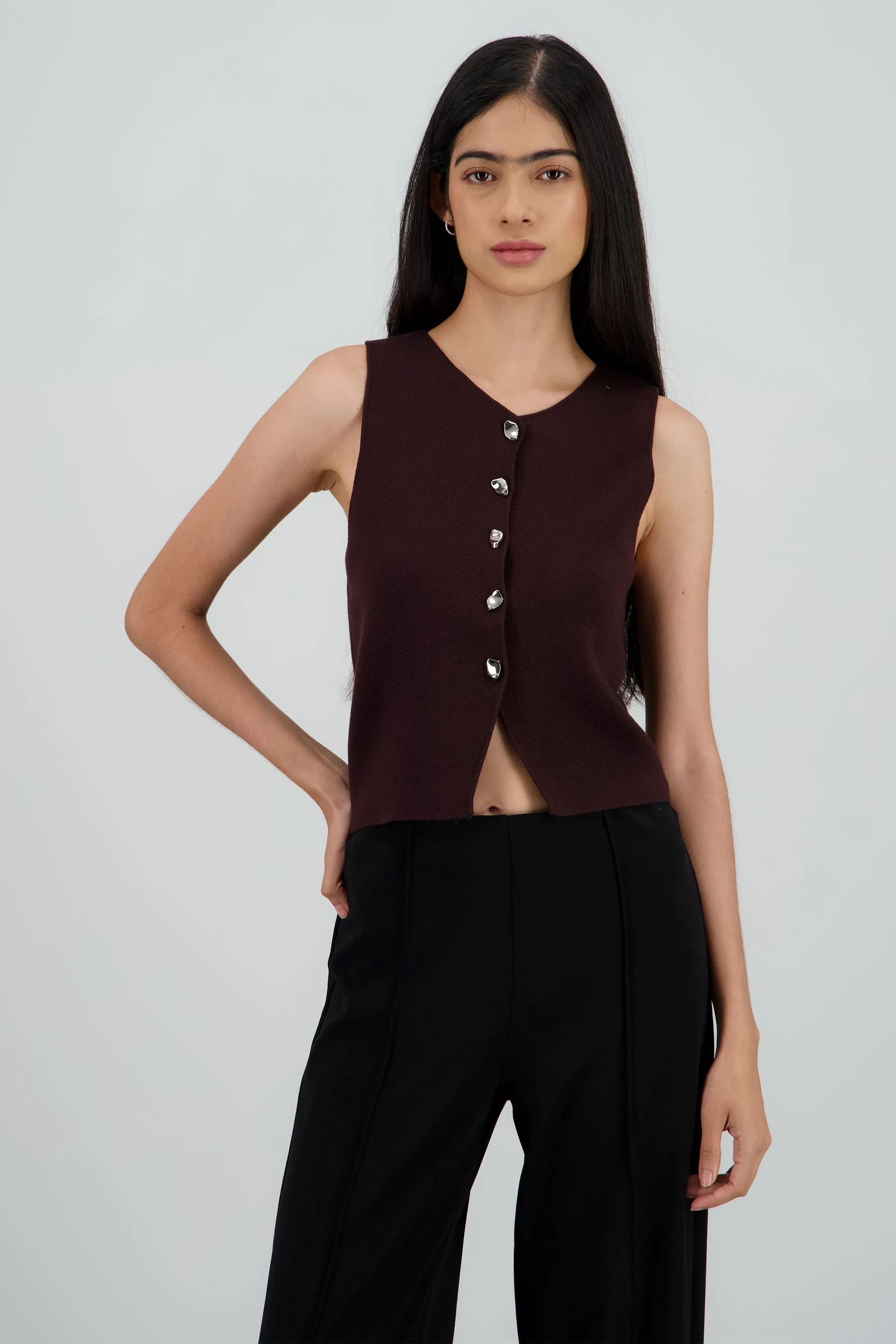 Top tejido con detalle de botones sold by Shasa product image thumbnail 2