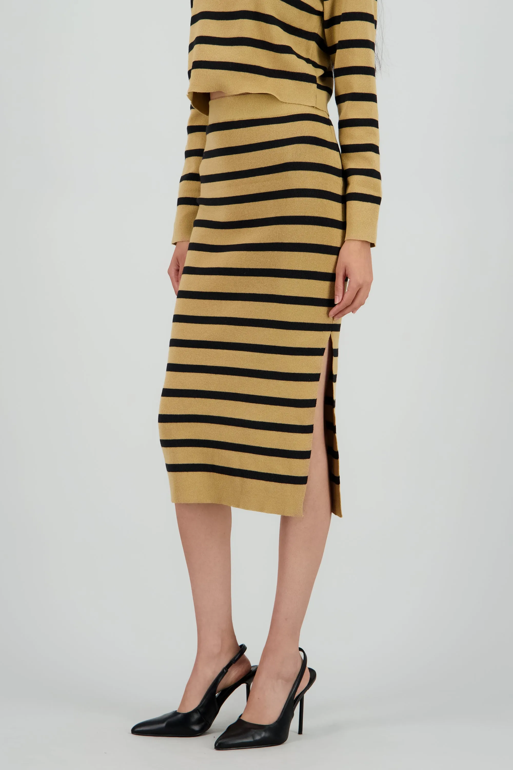 Falda midi rayas detalle abertura sold by Shasa product image thumbnail 3