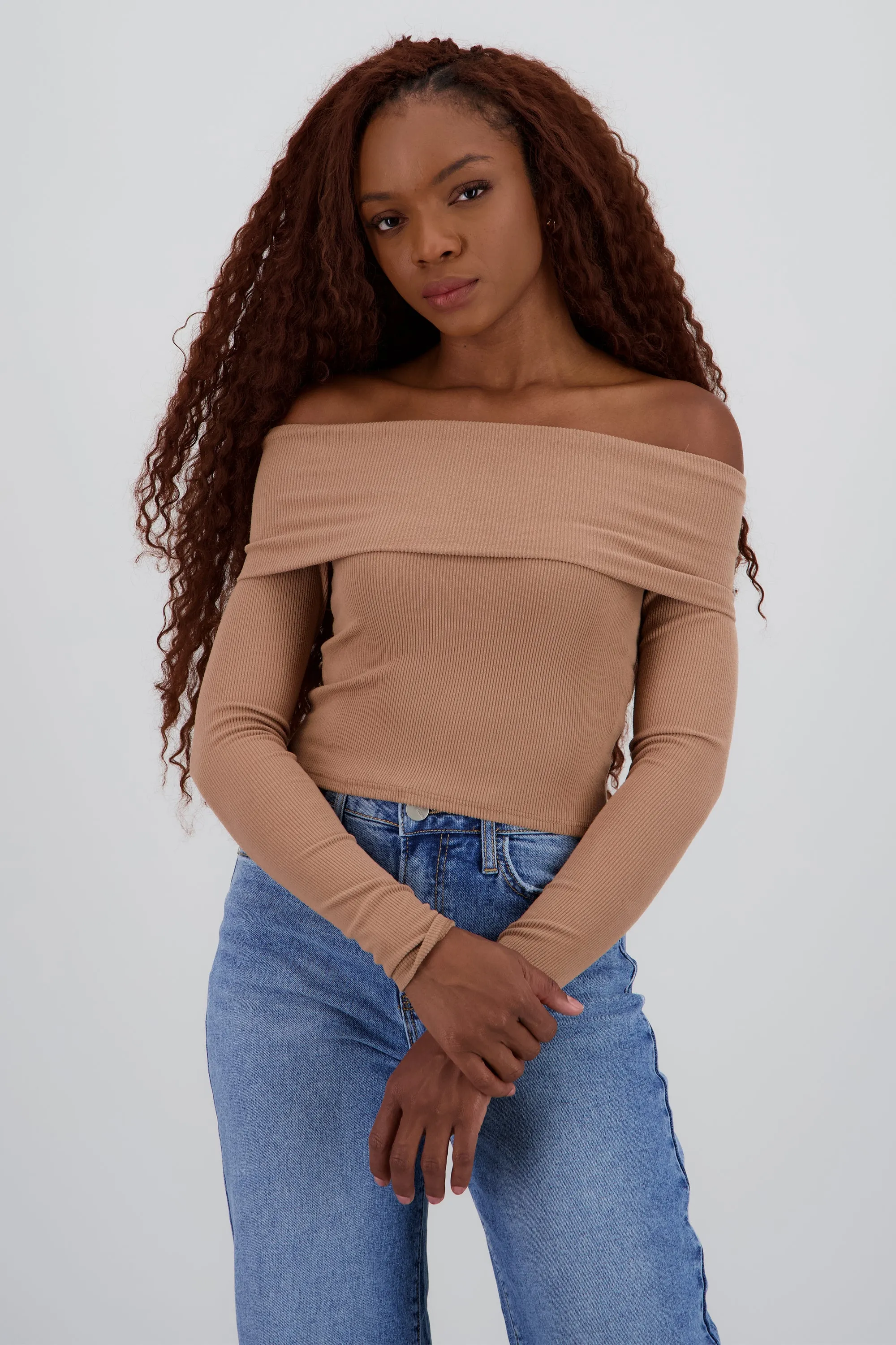 Top off shoulder manga larga rib sold by Shasa