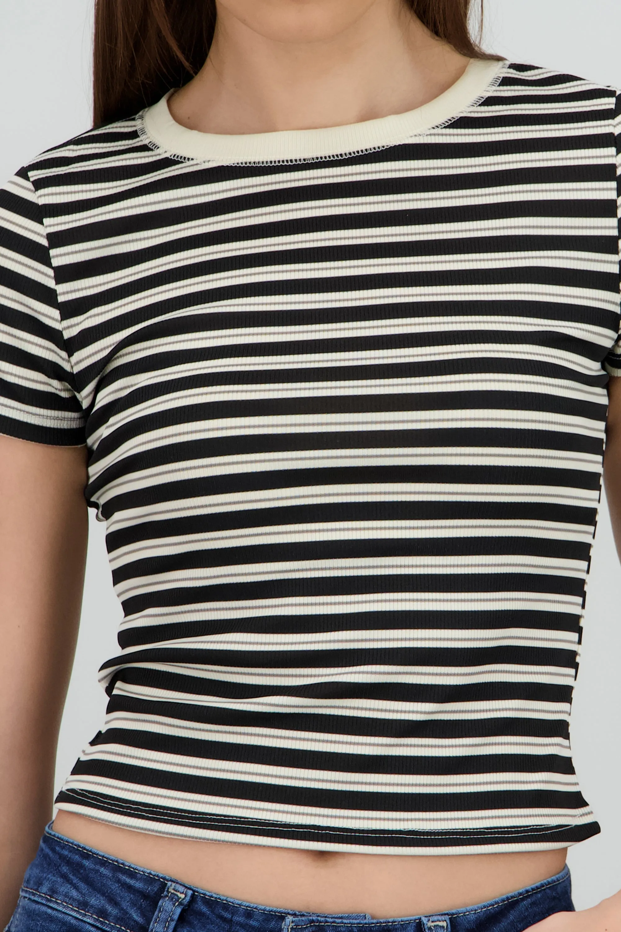 Playera cuello redondo lineas sold by Shasa product image thumbnail 5