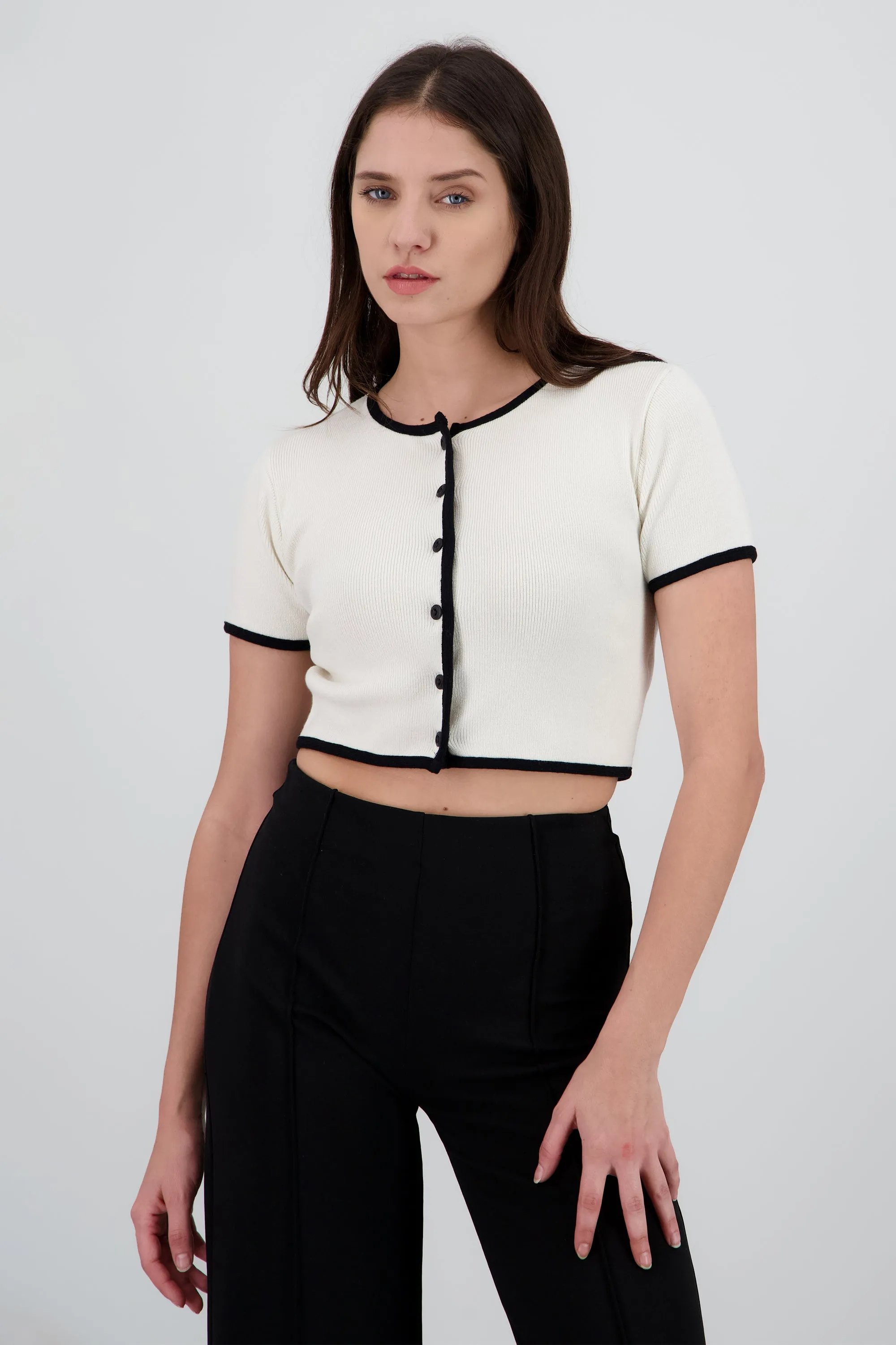 TOP TEJIDO M/C CONTRASTE KNI sold by Shasa