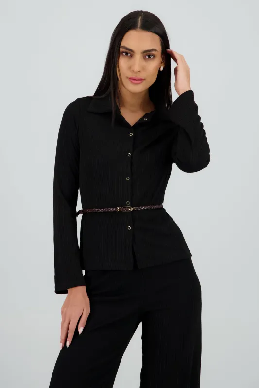 Camisa plisada sold by Shasa