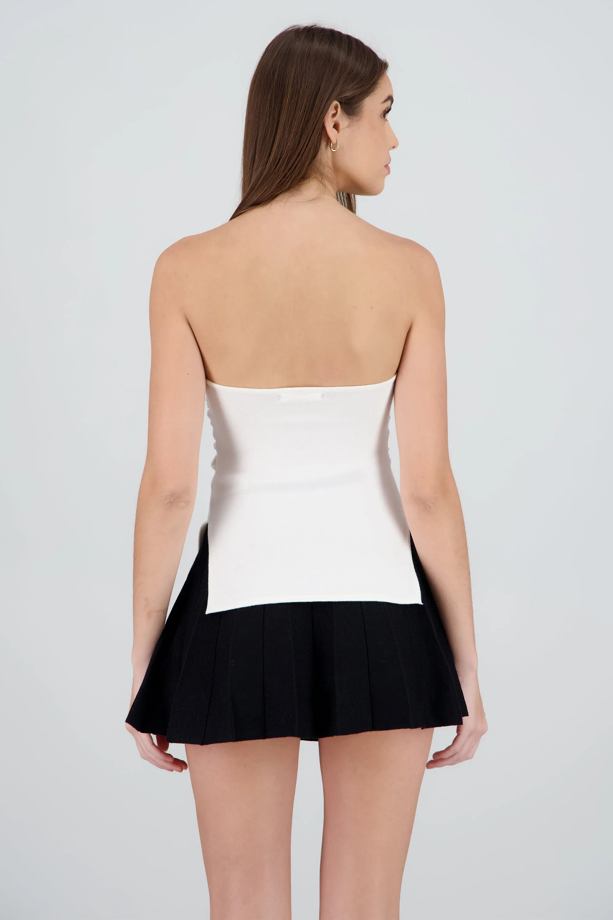 Top tubo tejido con aberturas sold by Shasa product image thumbnail 4