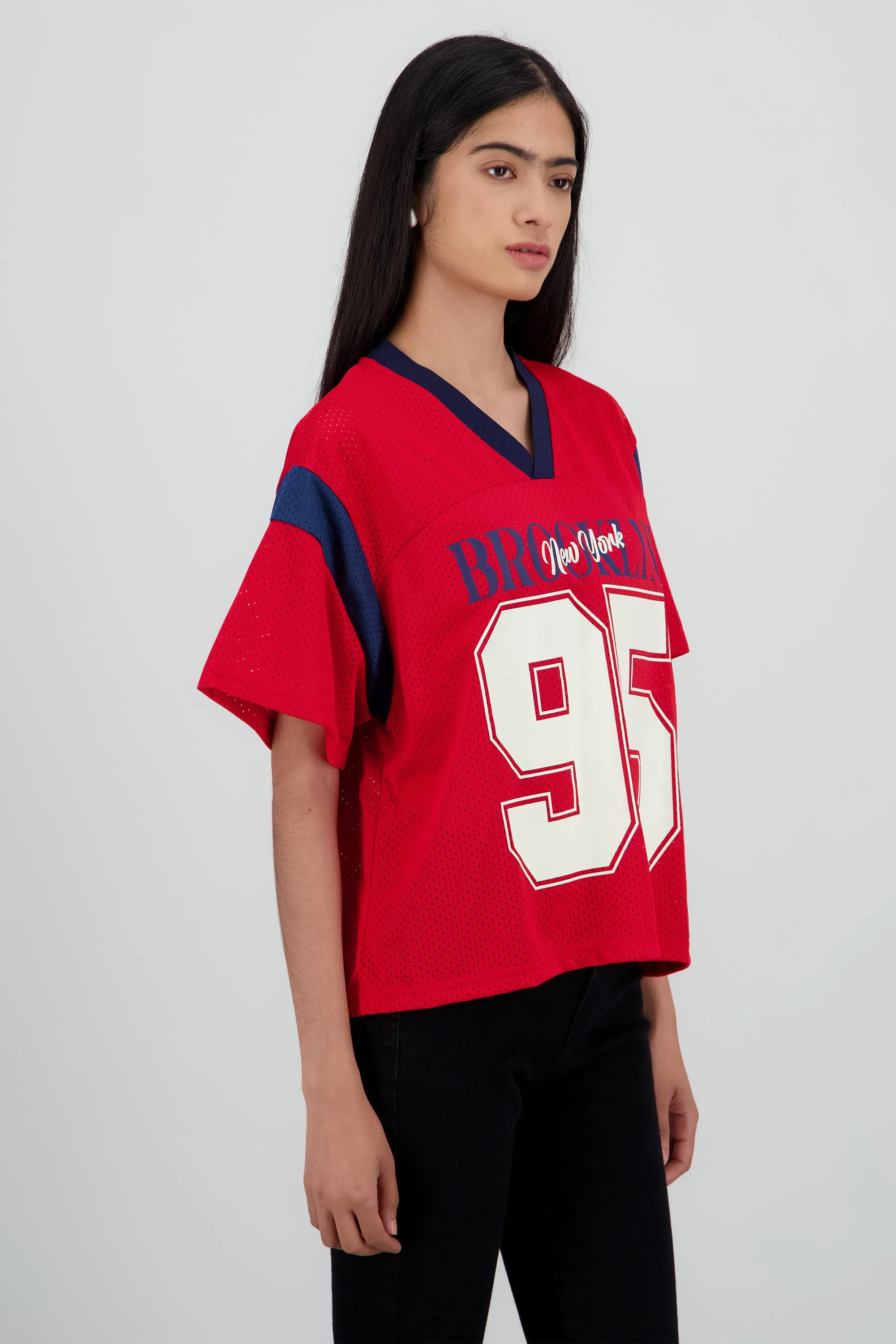 Playera deportiva contraste sold by Shasa product image thumbnail 3