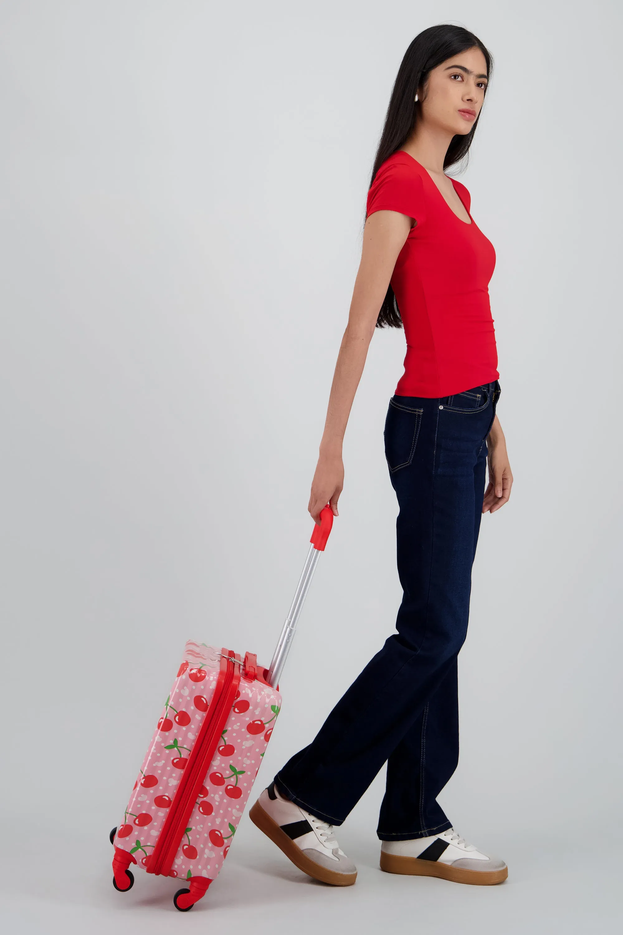 Maleta cerezas sold by Shasa