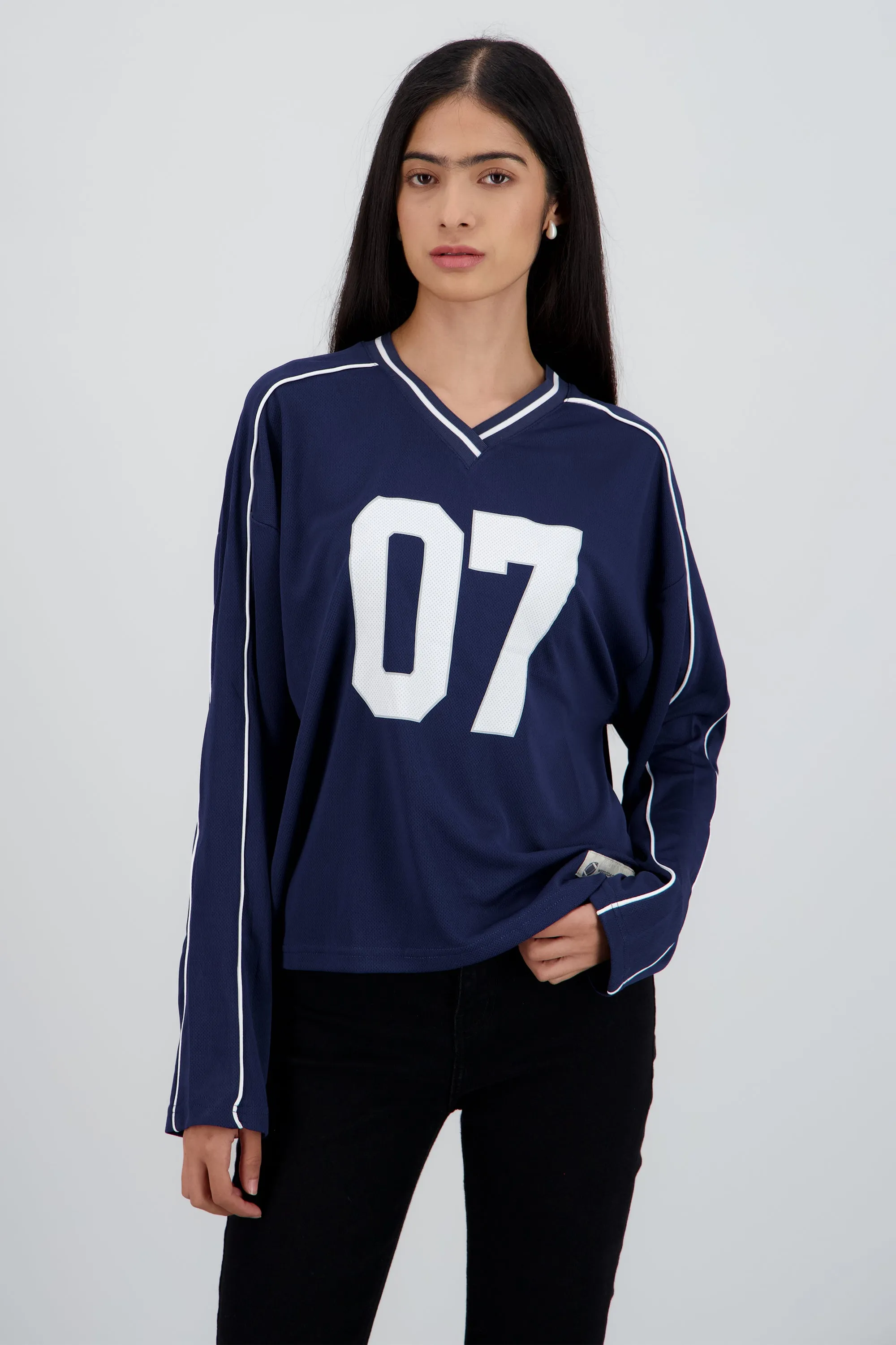 Playera tipo jersey contraste manga larga sold by Shasa product image thumbnail 2