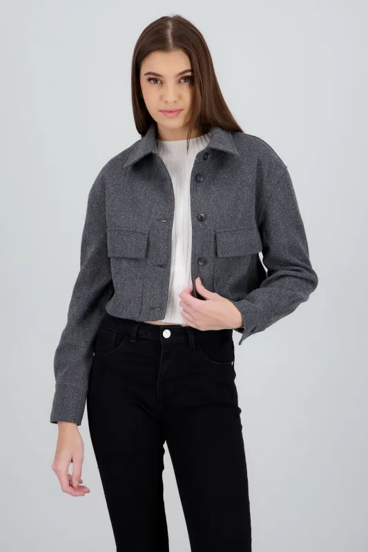 Chamarra corta con bolsas y botones sold by Shasa