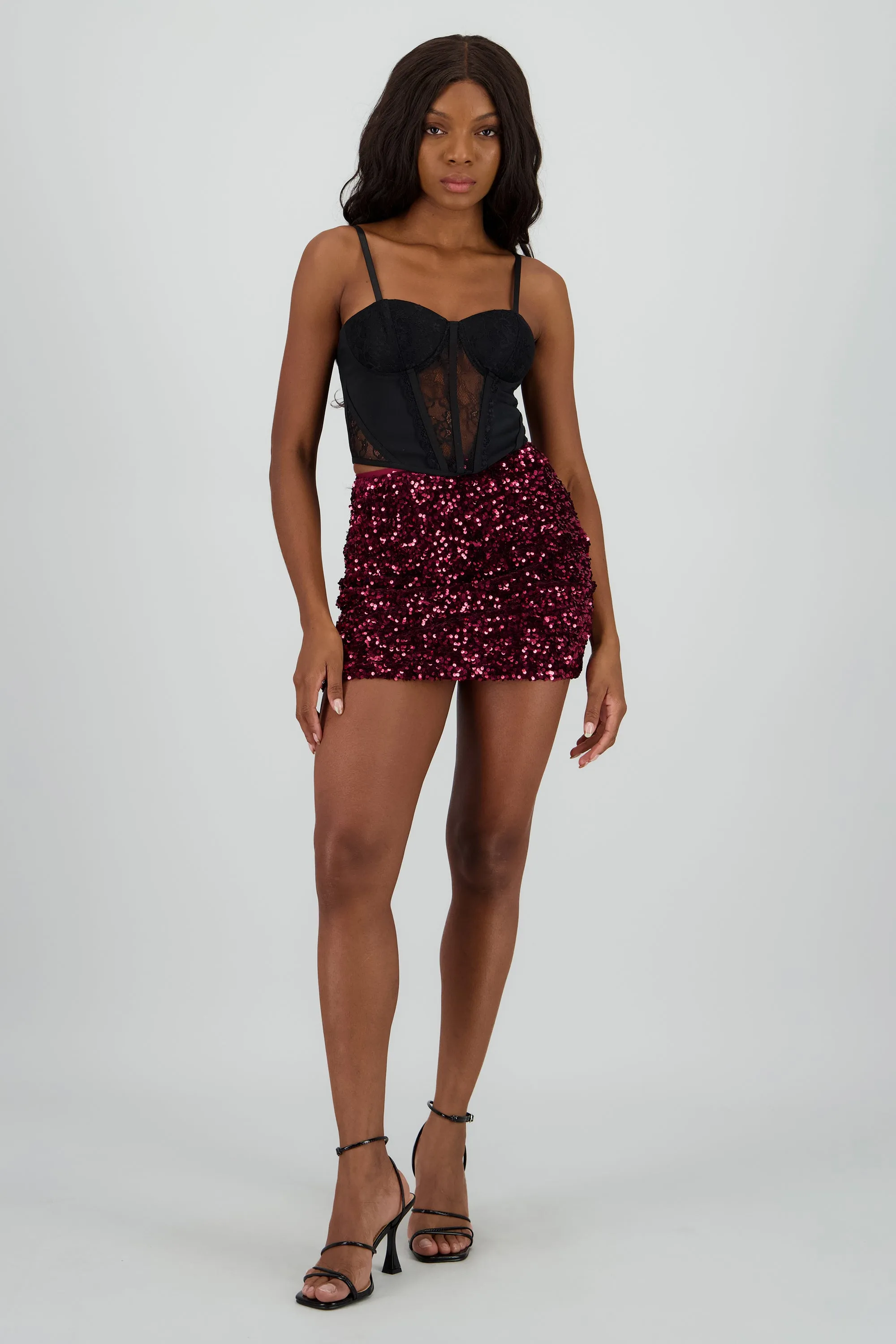 Minifalda lentejuelas sold by Shasa