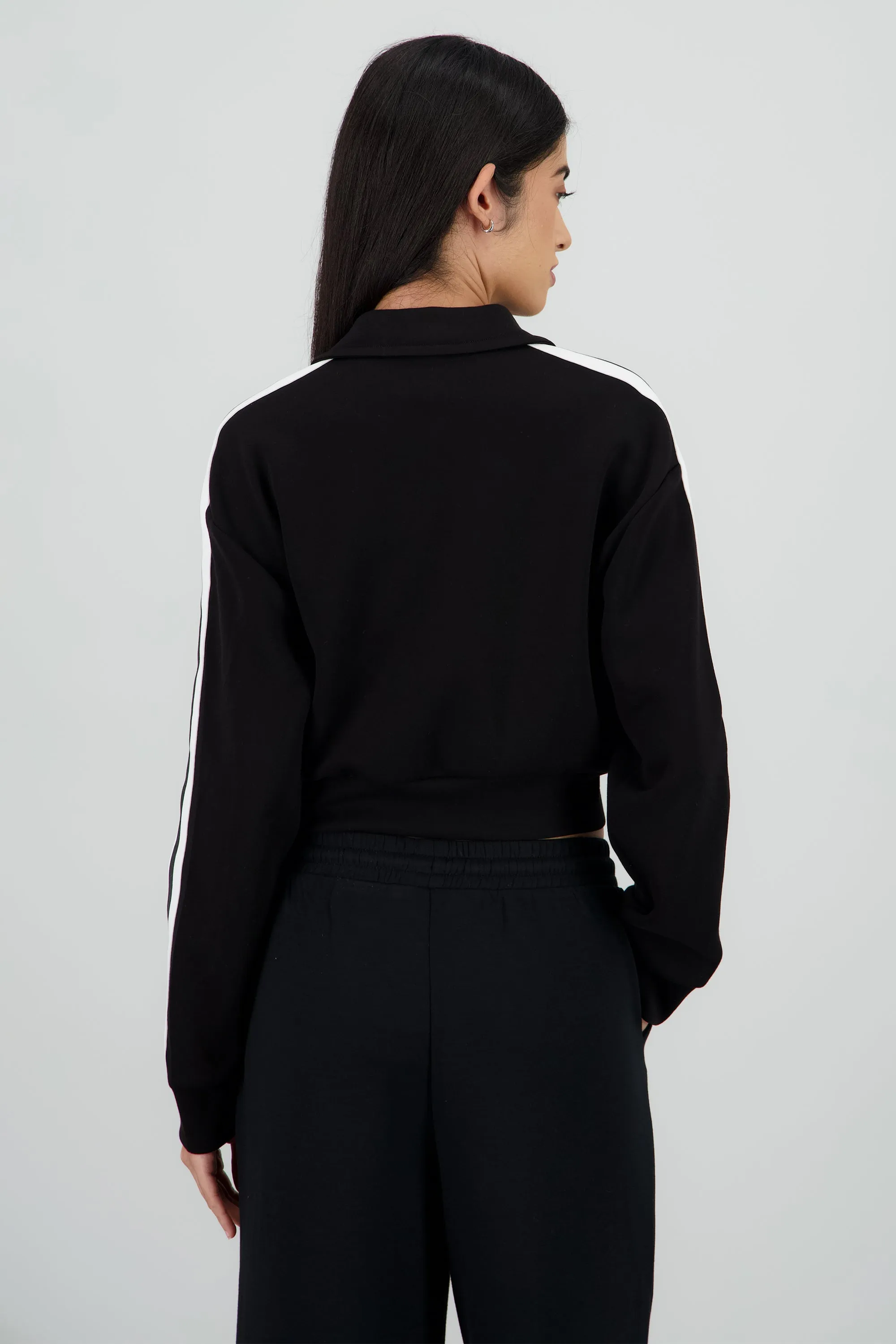 Sudadera lineas sold by Shasa product image thumbnail 4