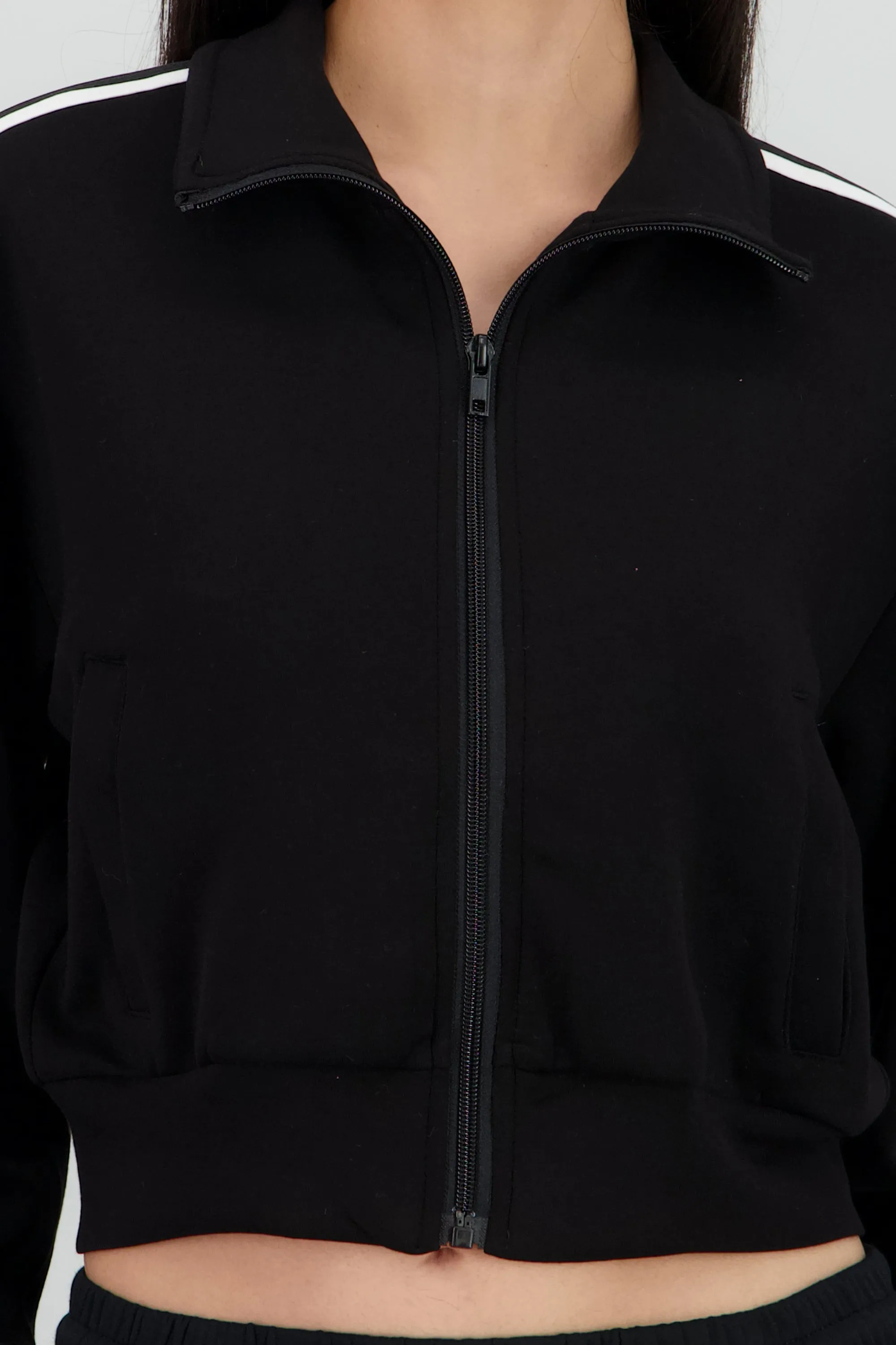 Sudadera lineas sold by Shasa product image thumbnail 5