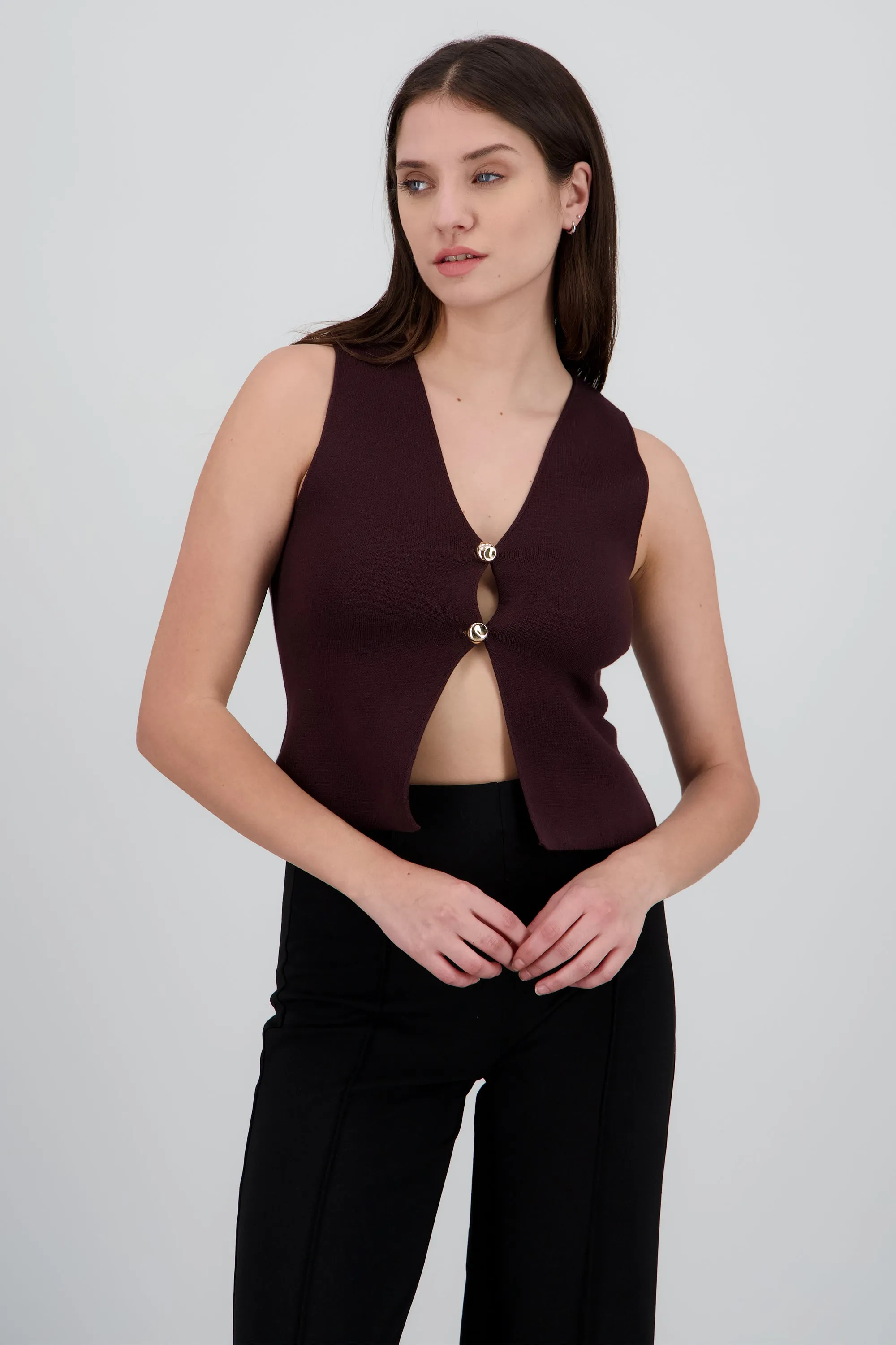 Chaleco tejido de punto liso sold by Shasa product image thumbnail 2