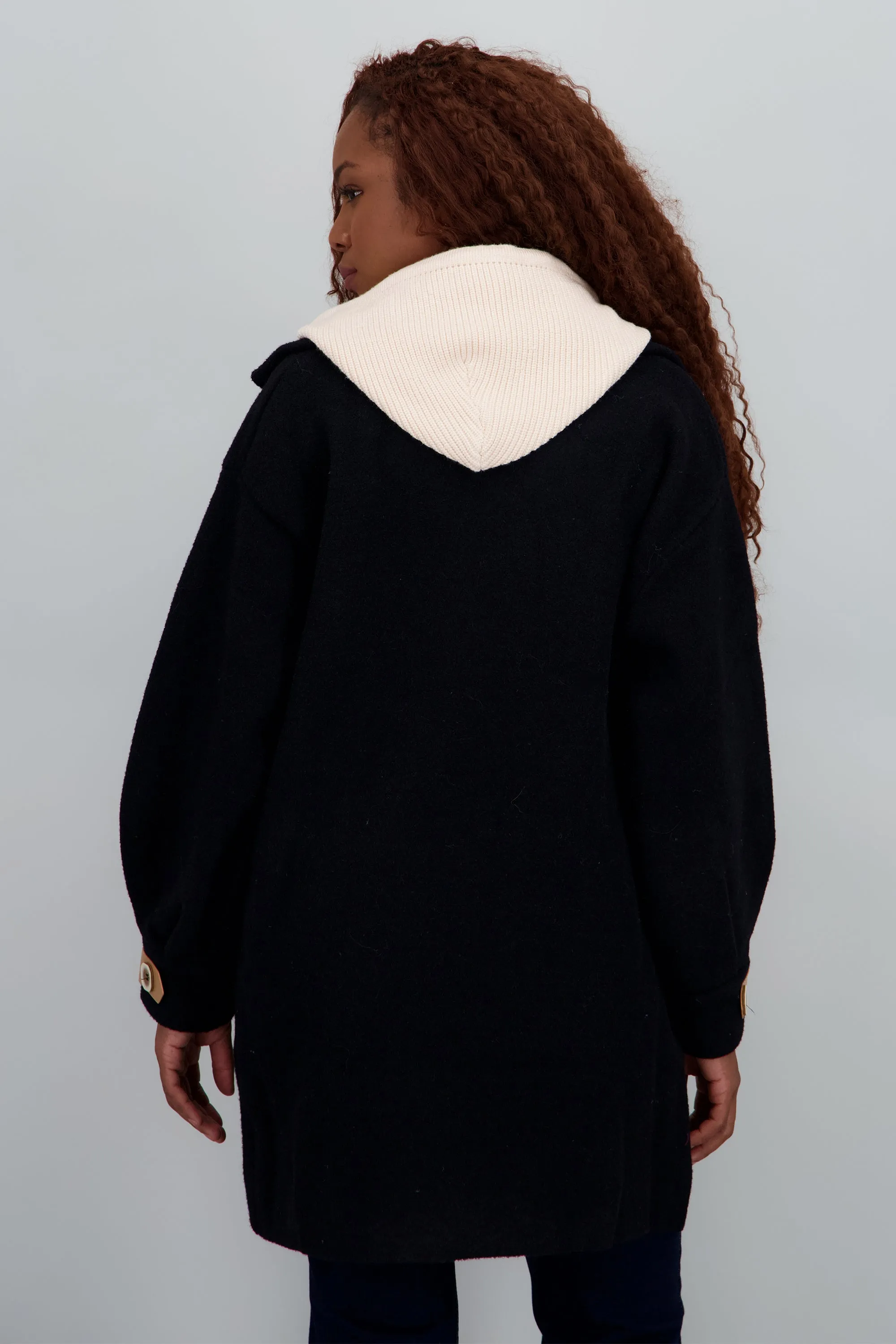 Cardigan largo con bolsas detalle gorro sold by Shasa product image thumbnail 4