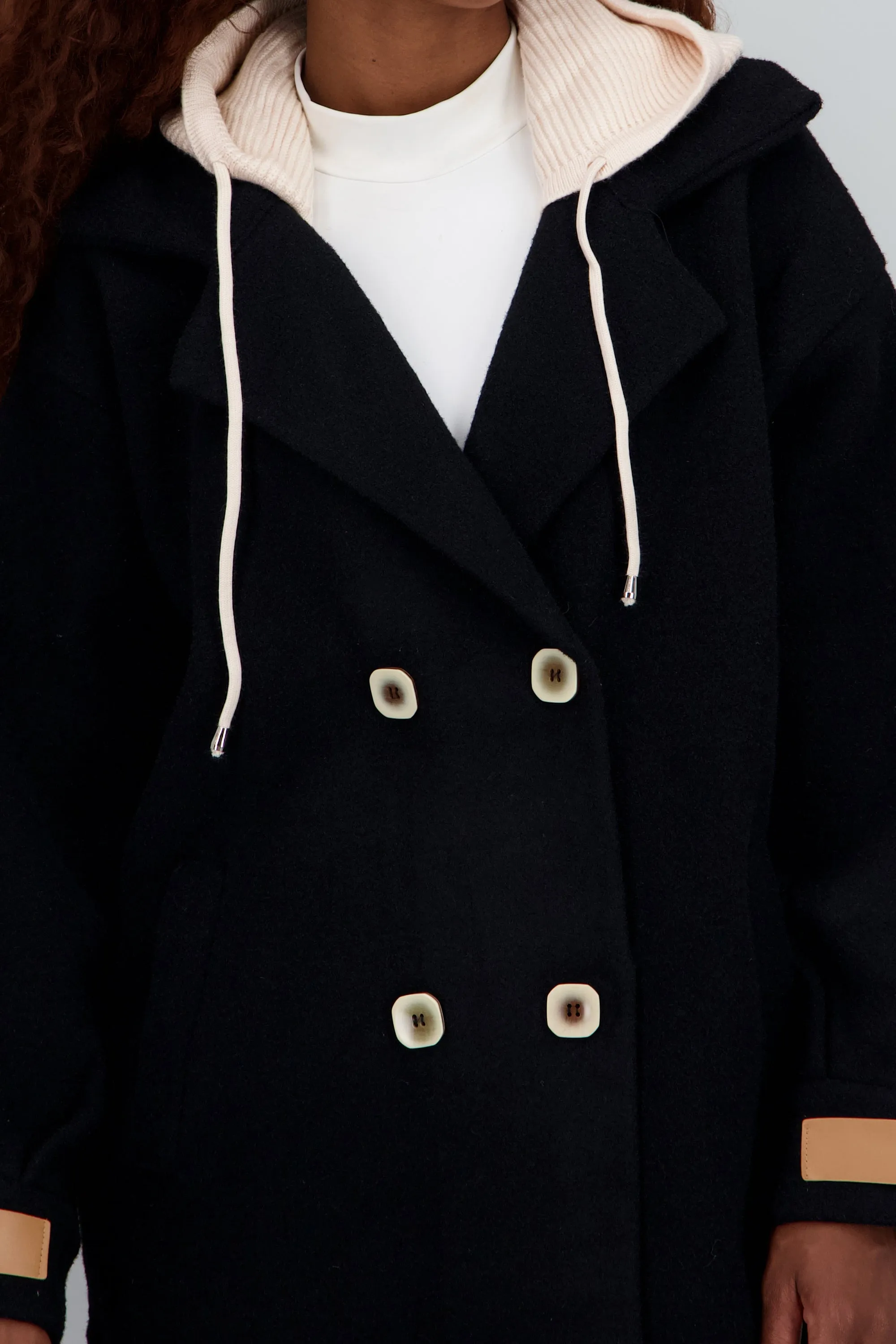 Cardigan largo con bolsas detalle gorro sold by Shasa product image thumbnail 5