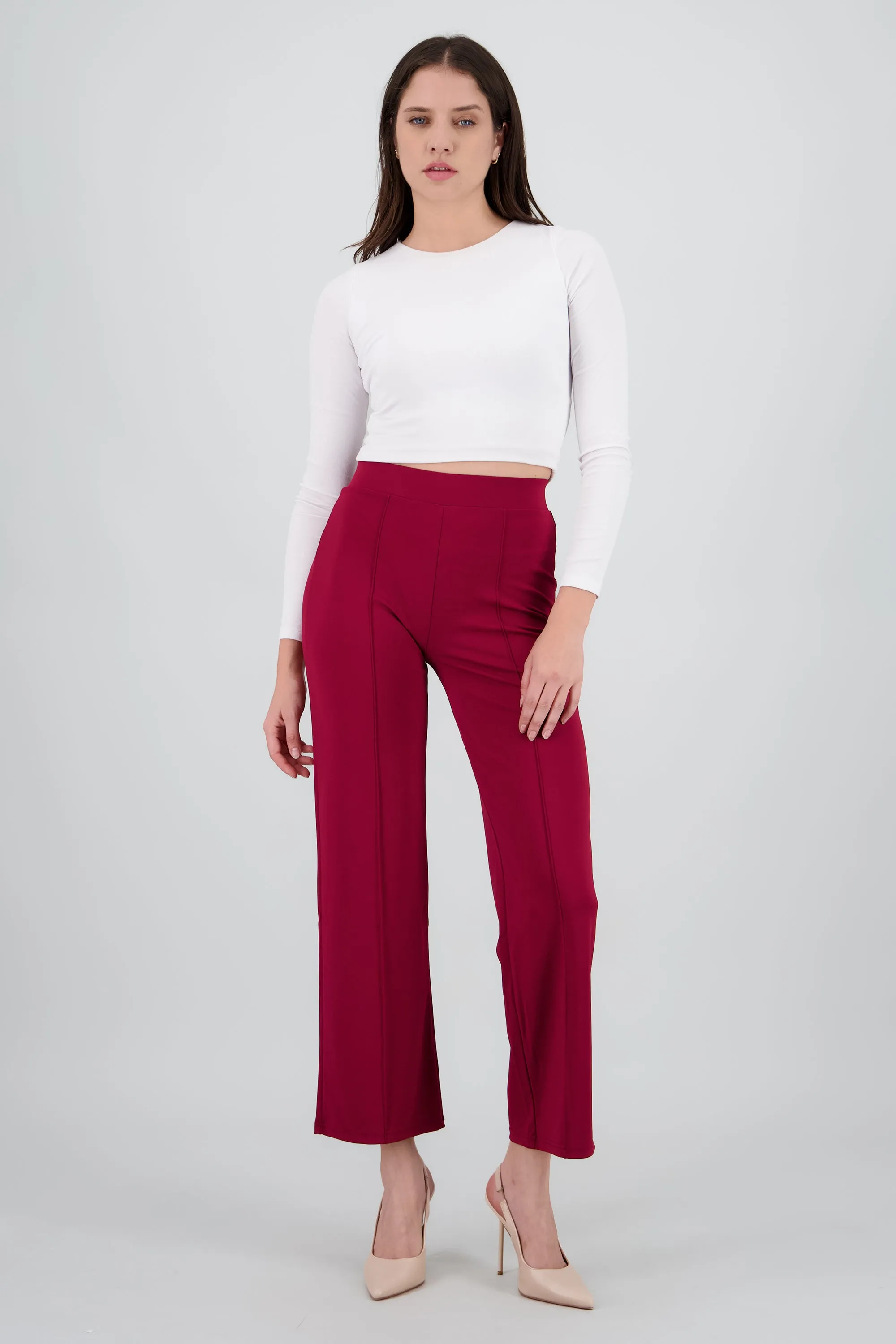 Pantalon recto costuras sold by Shasa